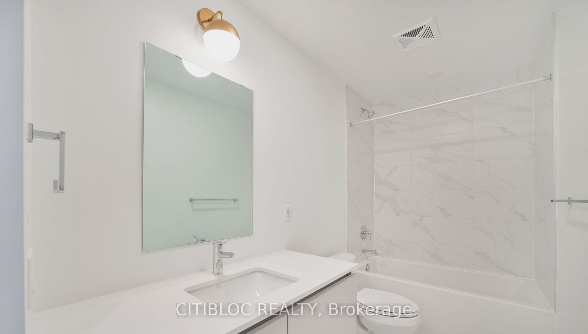 405 Dundas Street W Ph09 Property Photo 17