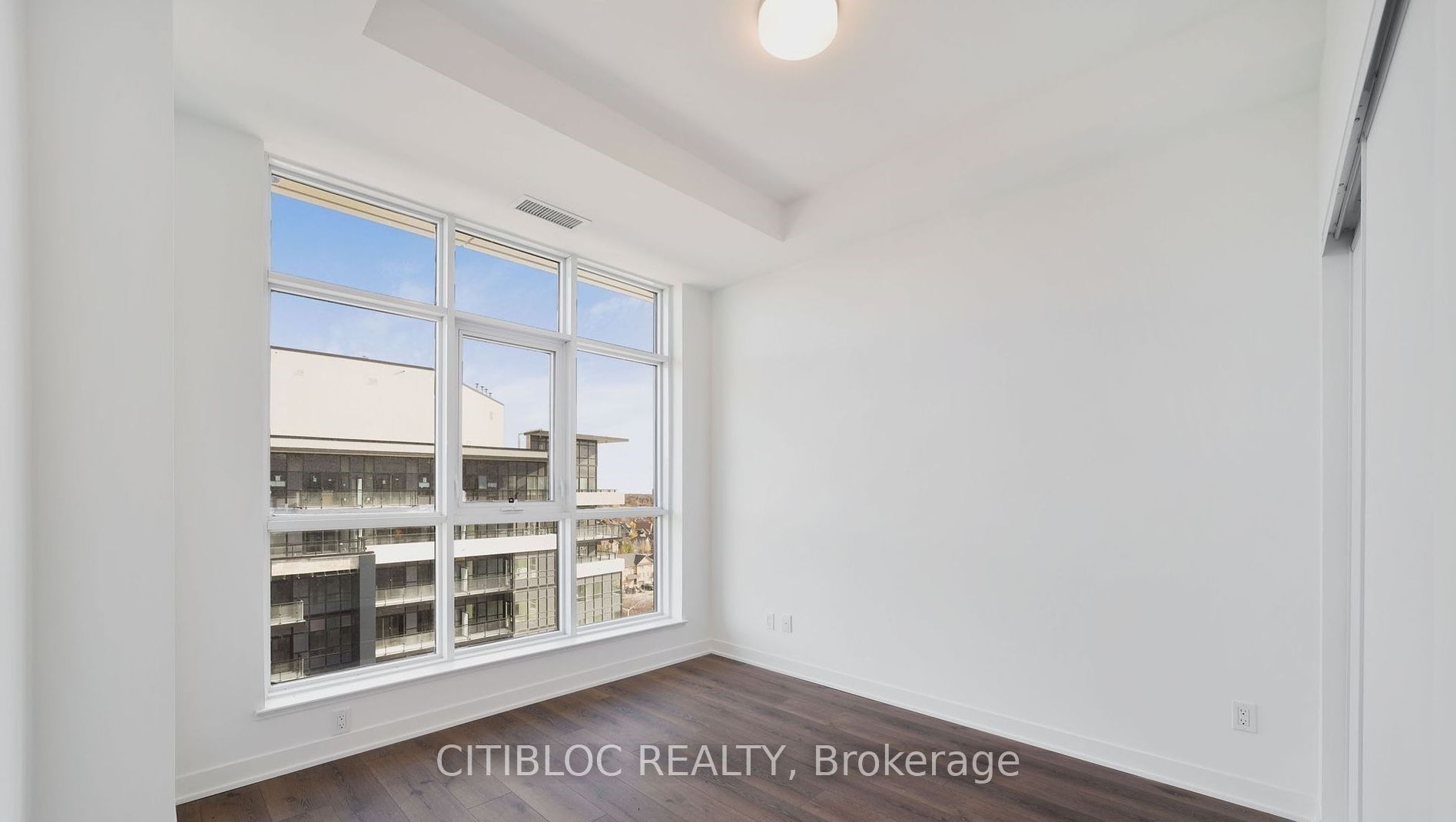 405 Dundas Street W Ph09 Property Photo 22