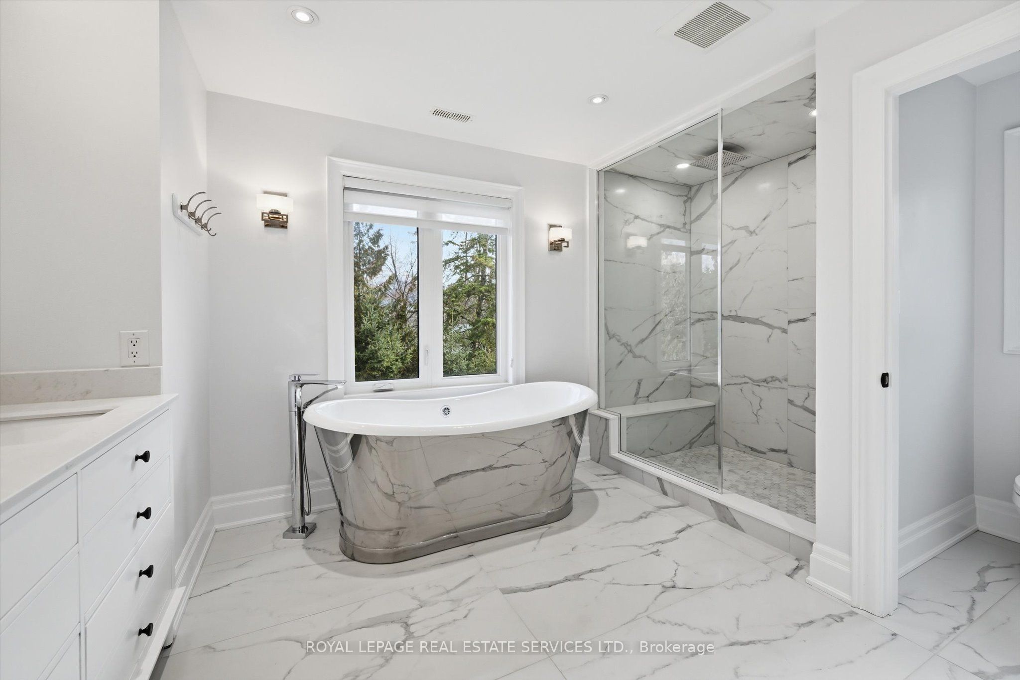 1601 Venetia Drive Property Photo 34