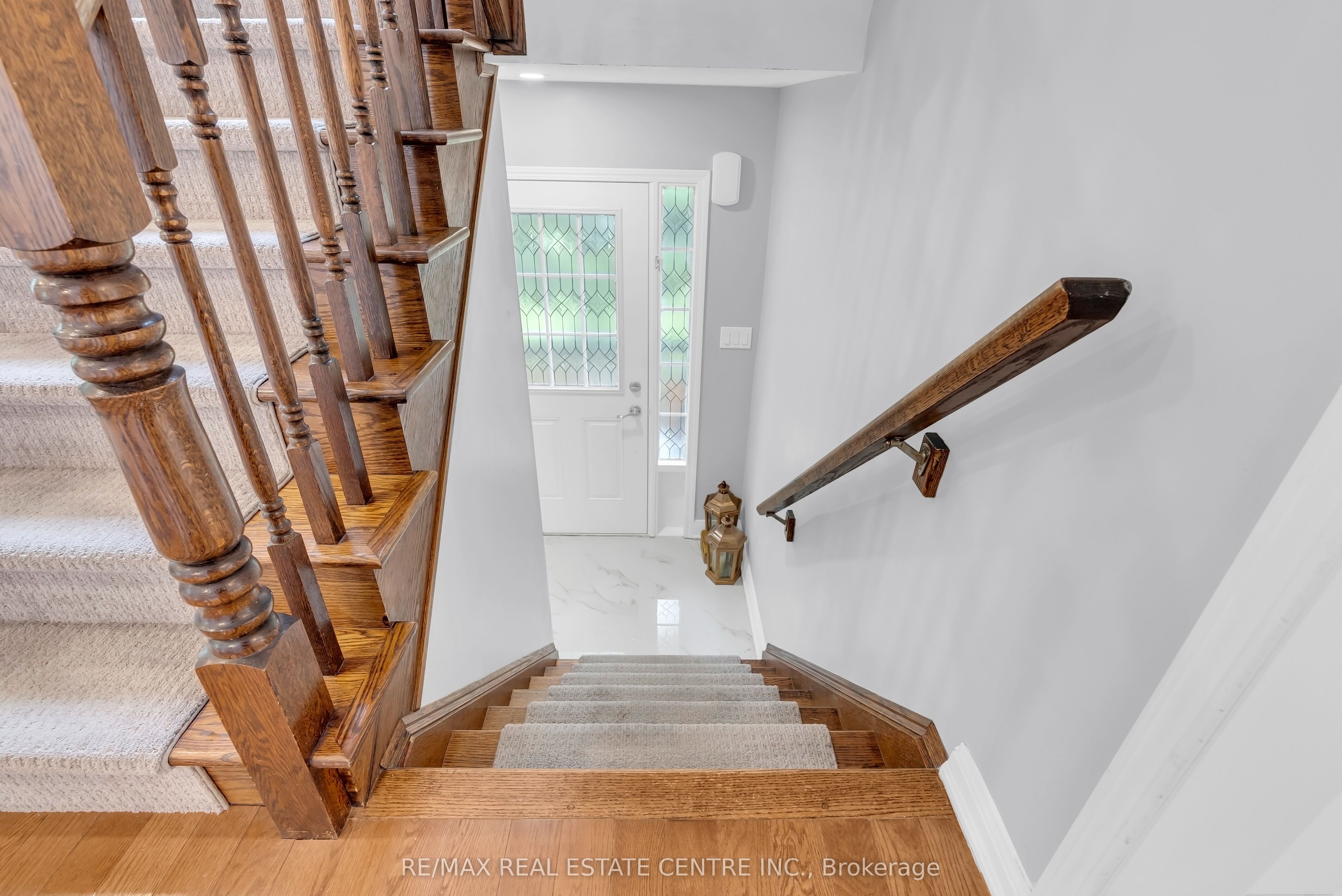 2435 Coho Way N Property Photo 6