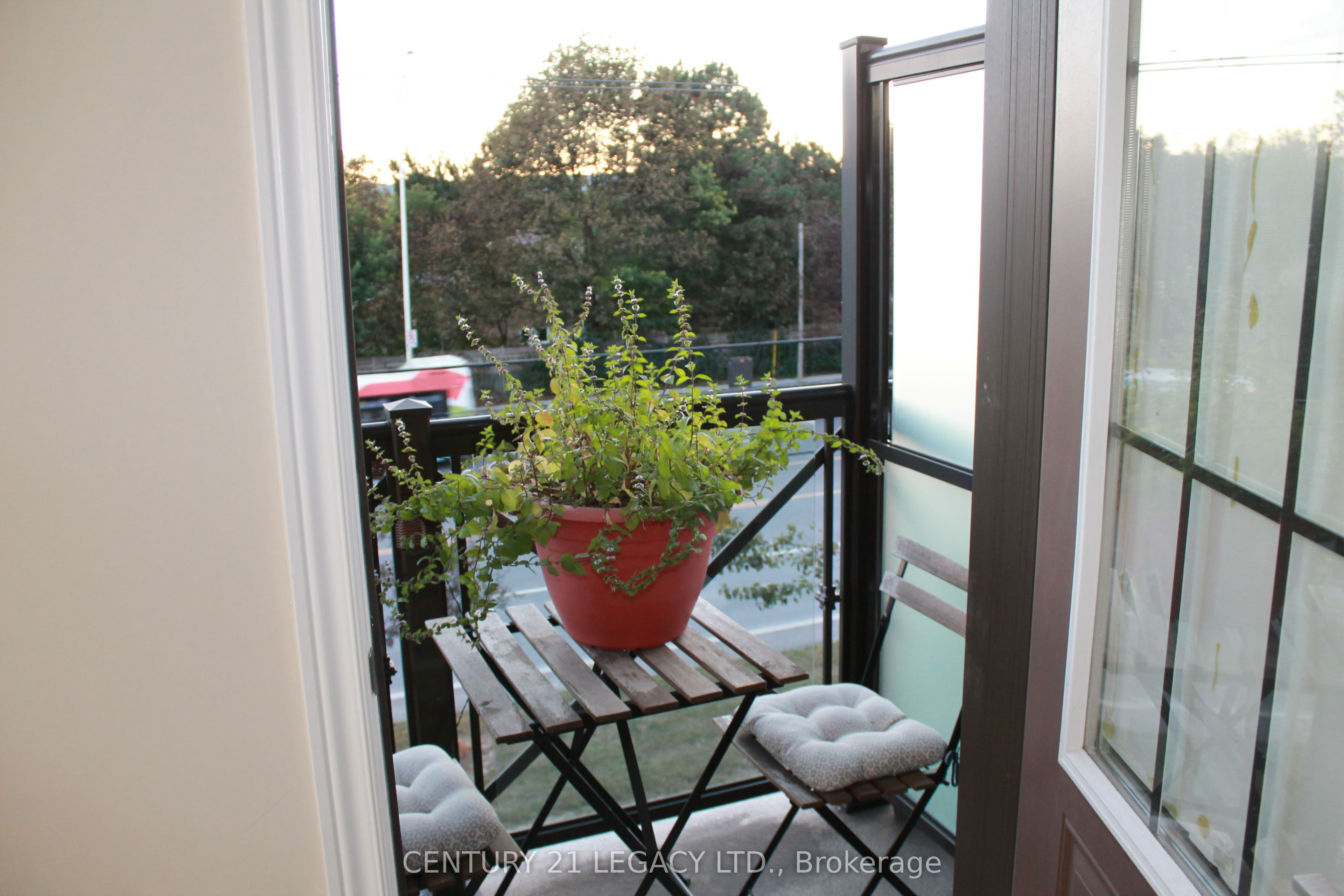 445 Ontario Street E 54 Property Photo 5