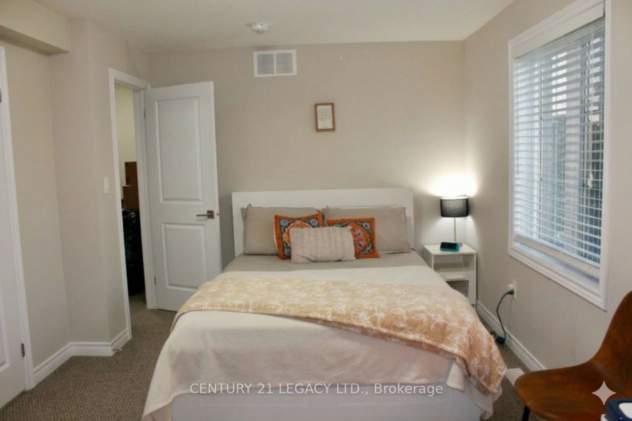 445 Ontario Street E 54 Property Photo 16