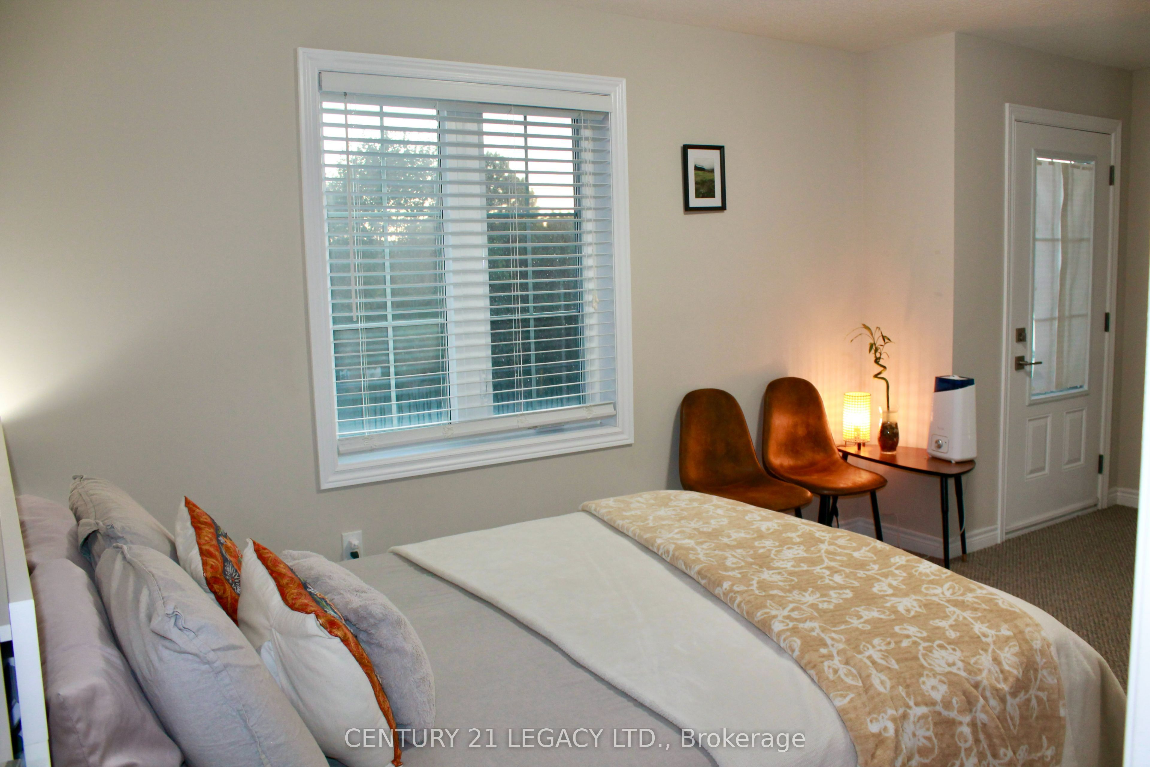 445 Ontario Street E 54 Property Photo 17