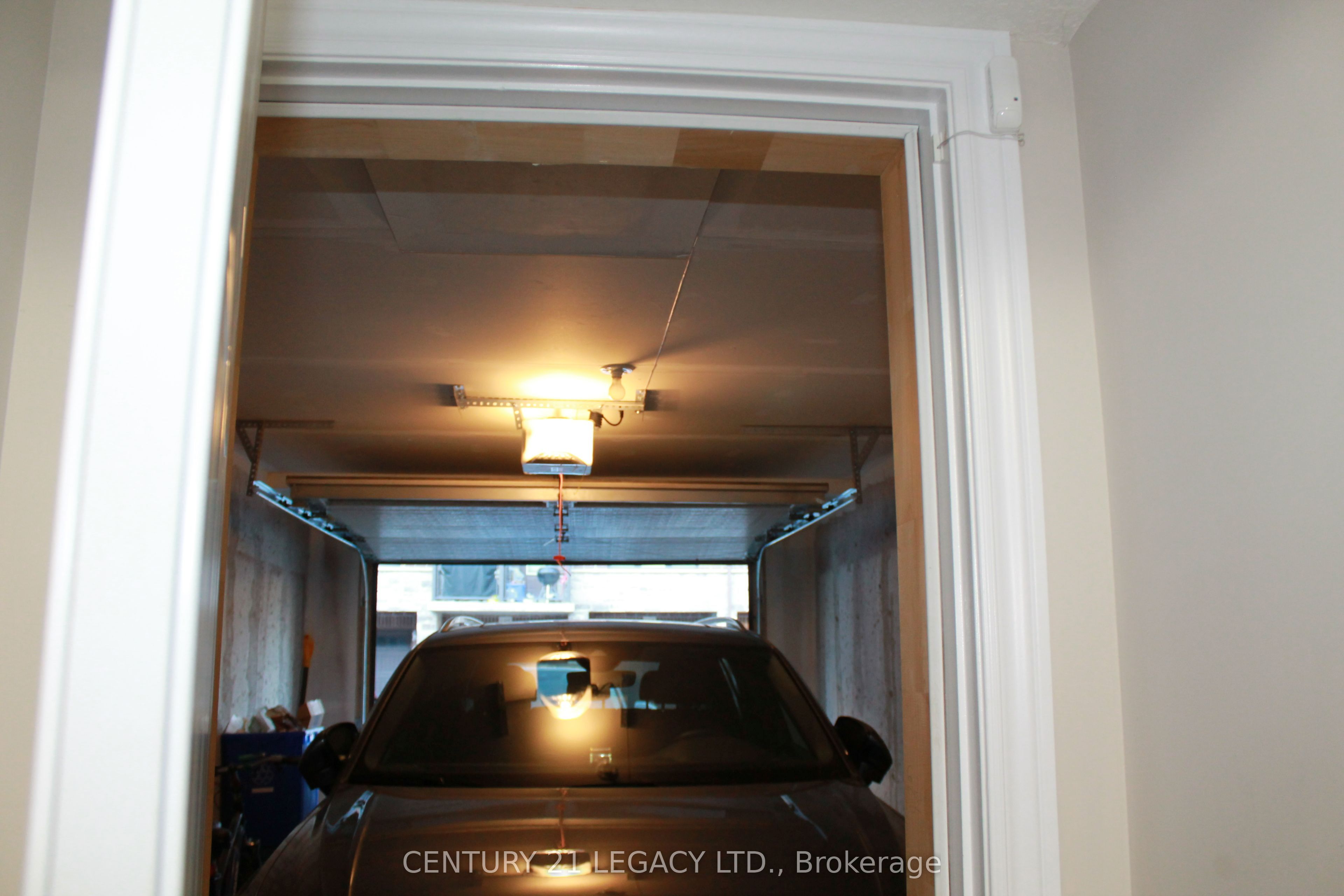 445 Ontario Street E 54 Property Photo 22