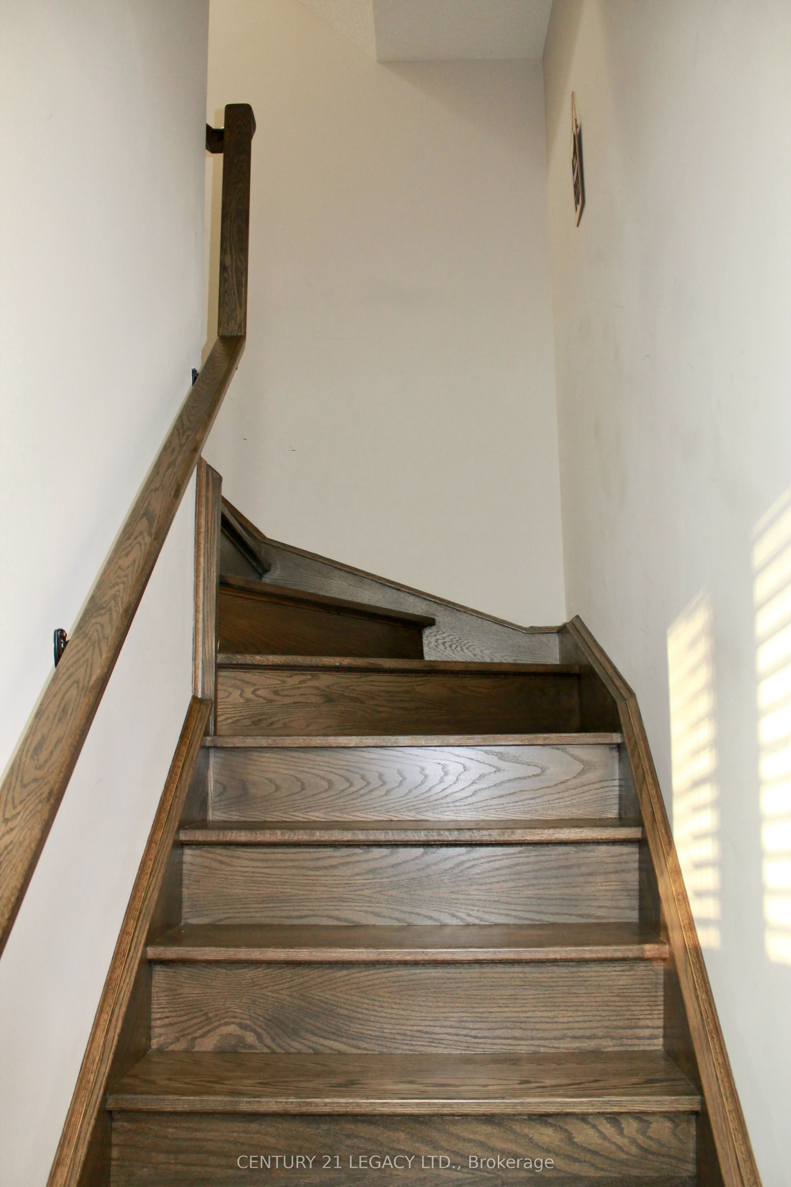 445 Ontario Street E 54 Property Photo 26