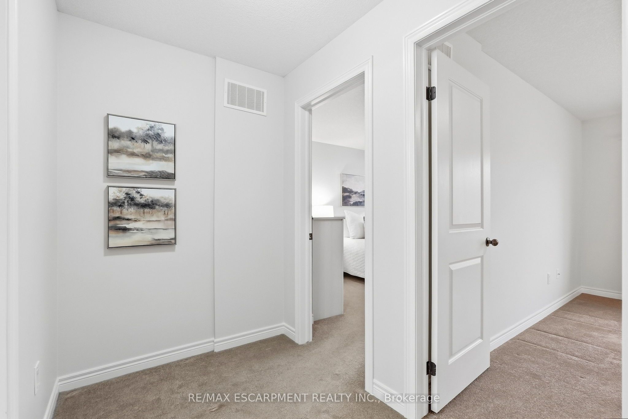 181 Plains Road W 49 Property Photo 26