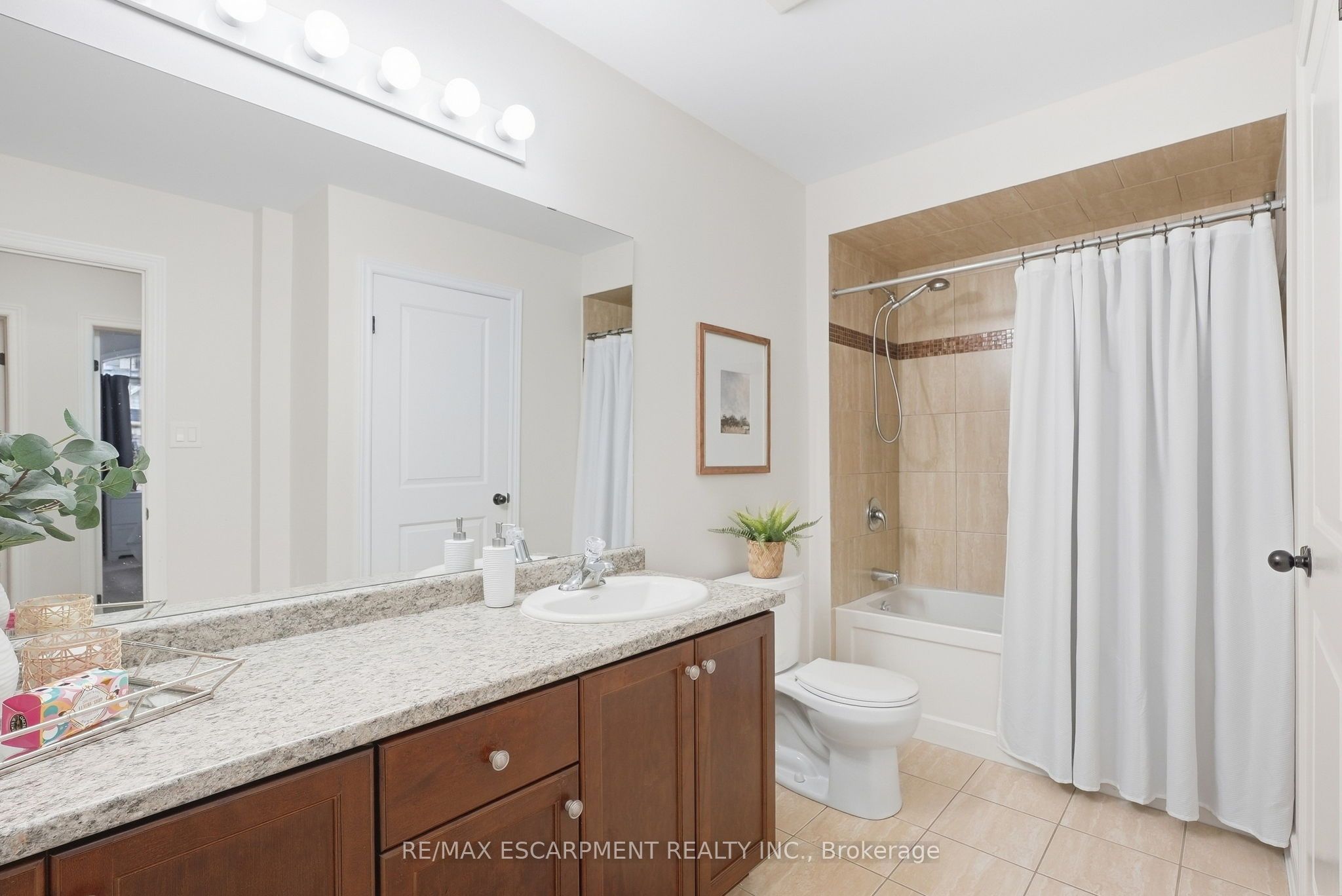 181 Plains Road W 49 Property Photo 31