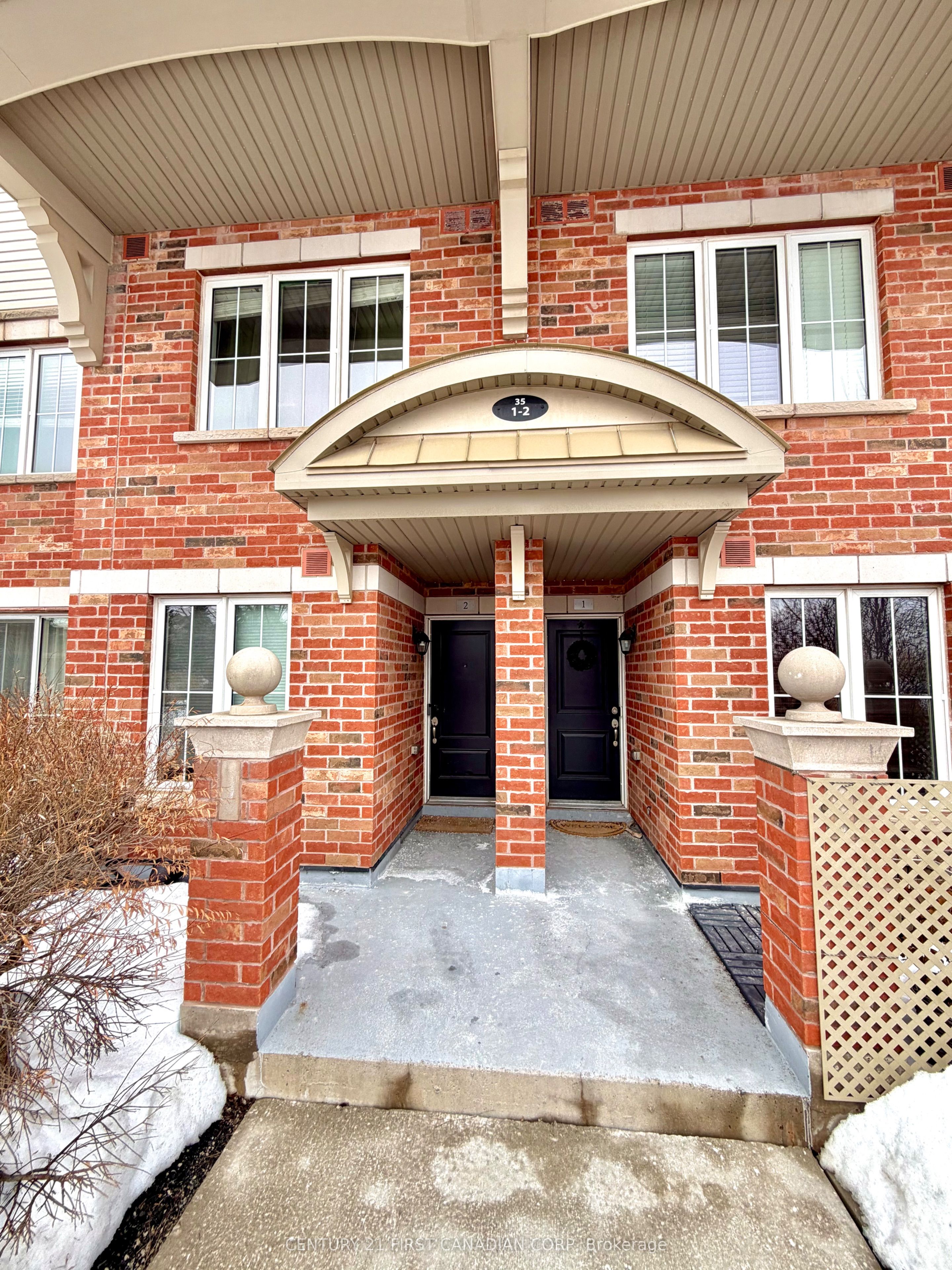 35 Hays Boulevard 2 Property Photo 2