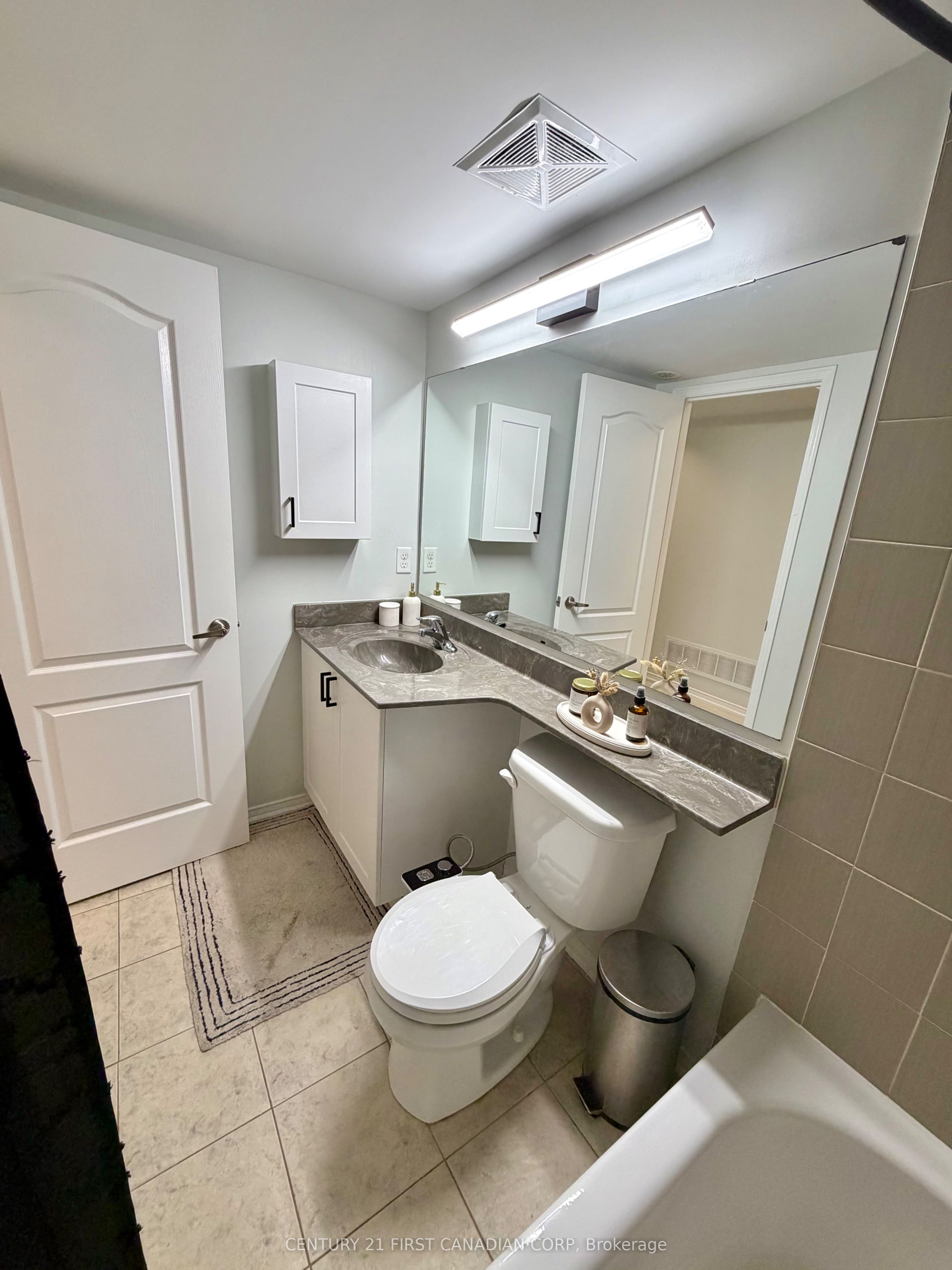 35 Hays Boulevard 2 Property Photo 16