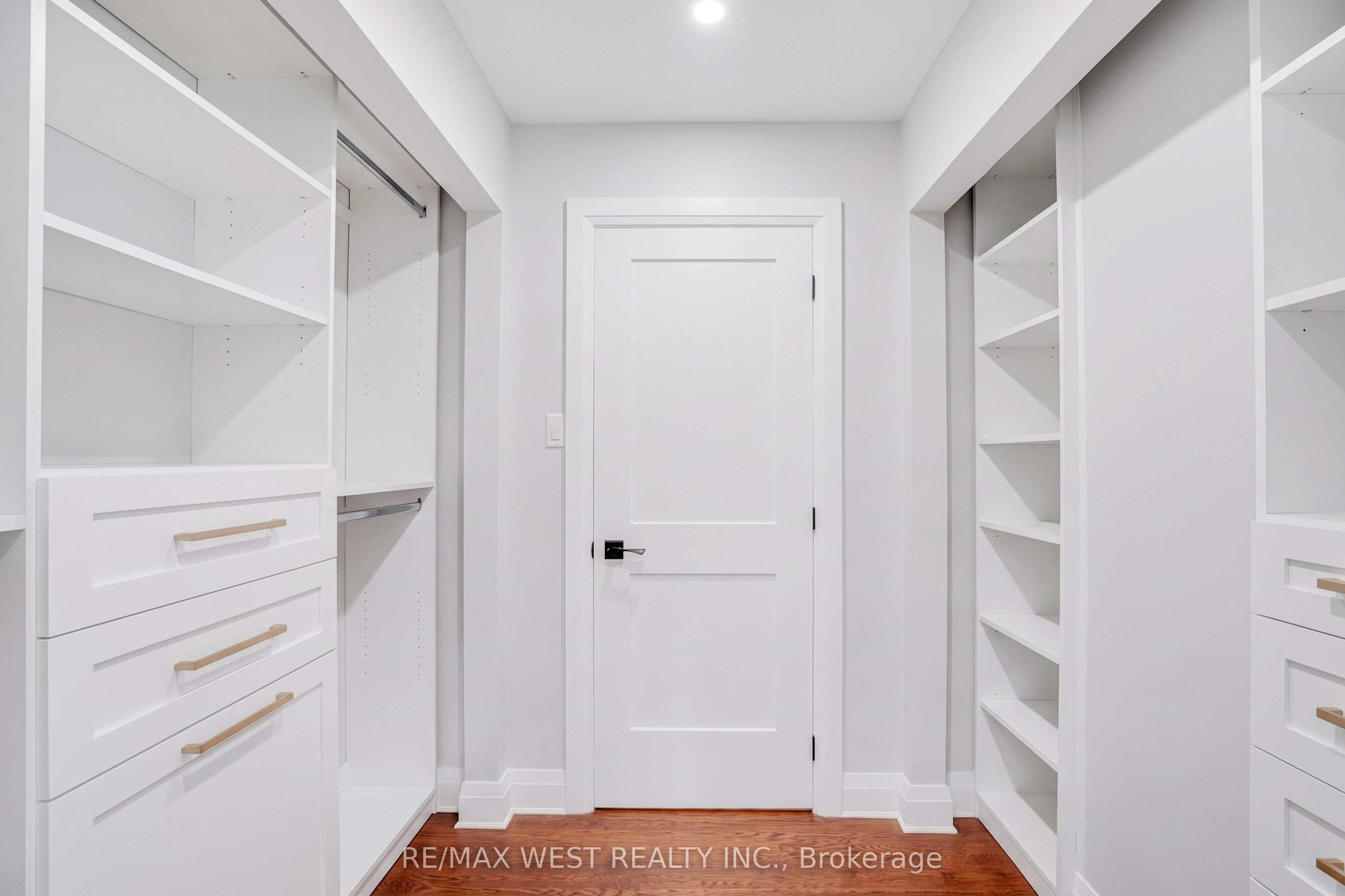 1136 Goodson Crescent Property Photo 11