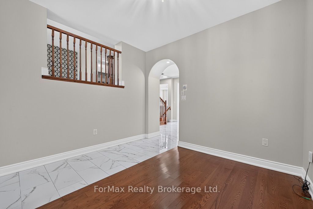 35 Seascape Crescent Property Photo 5