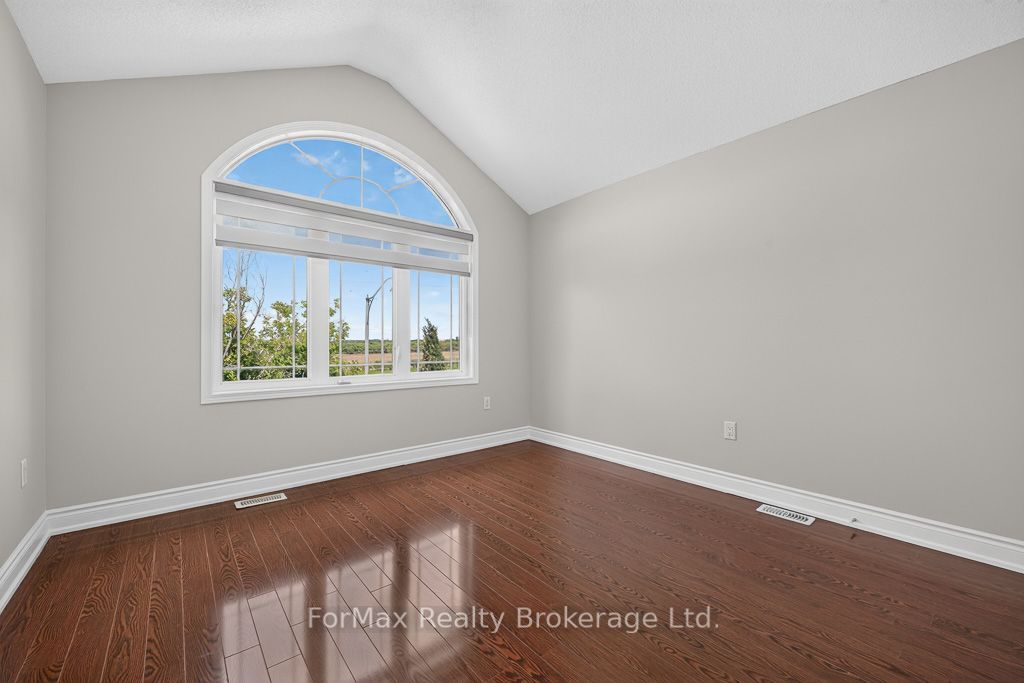 35 Seascape Crescent Property Photo 26