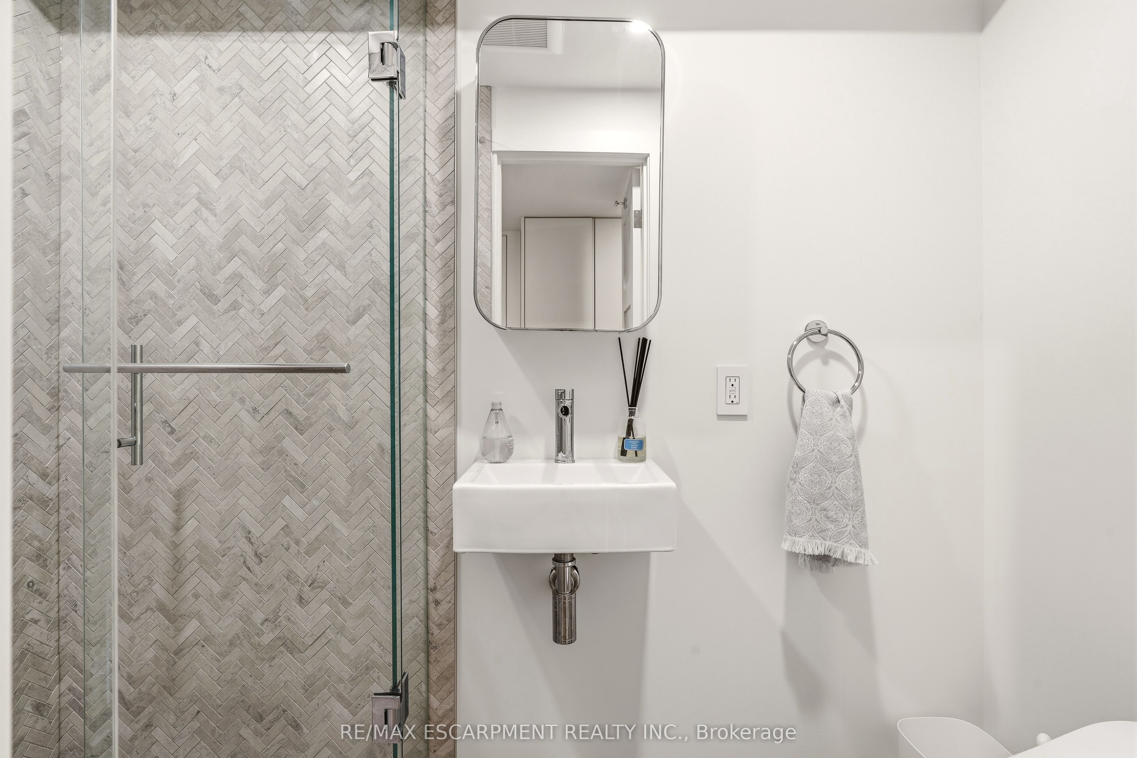 5056 New Street 4 Property Photo 41