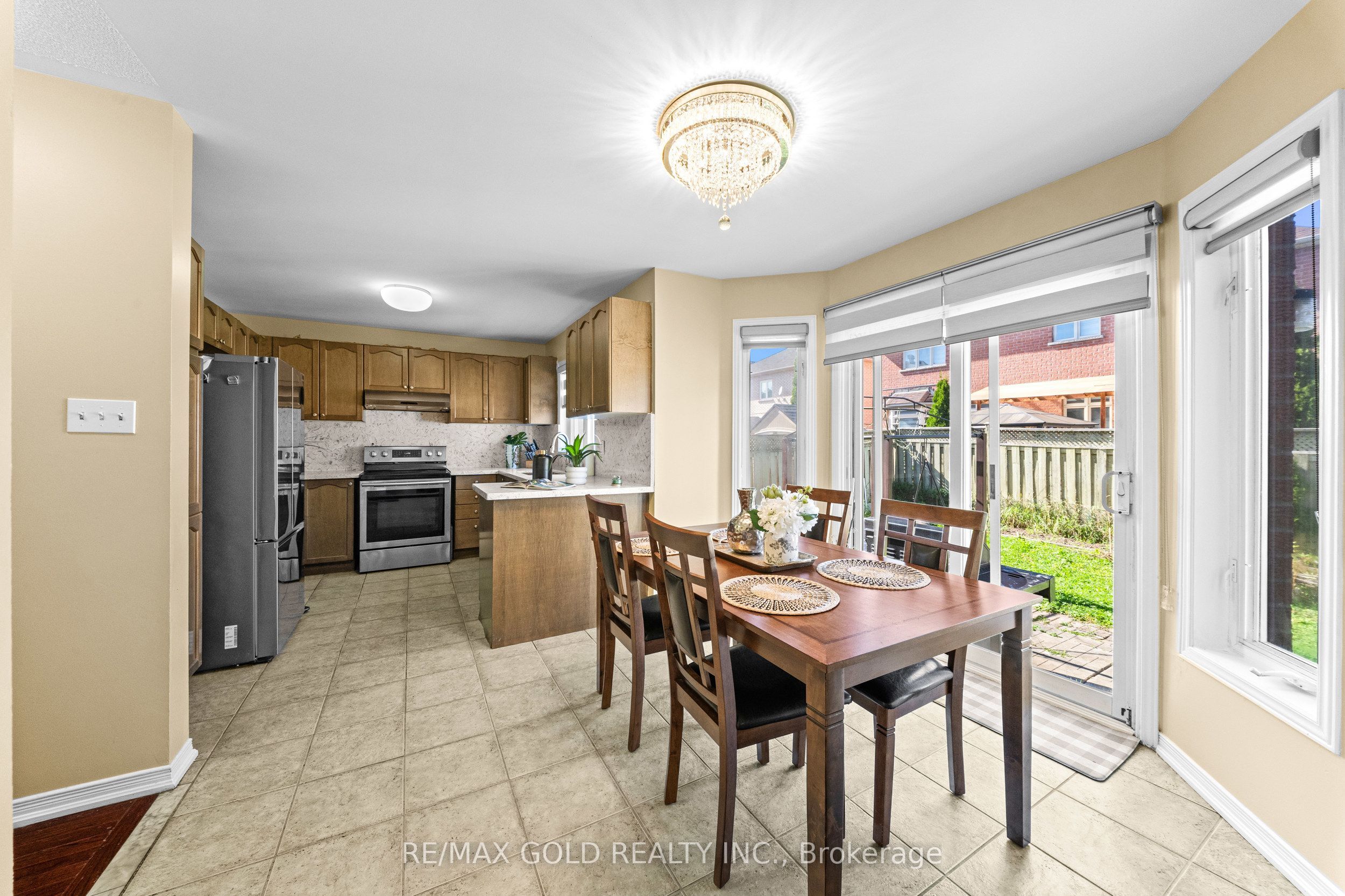 4 Australia Drive Property Photo 17