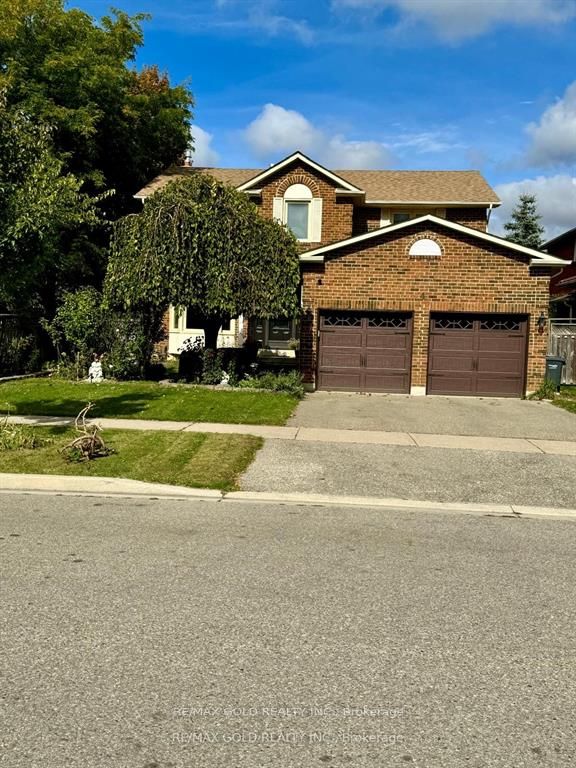 4 Hall Crescent Bsmt Property Photo 1