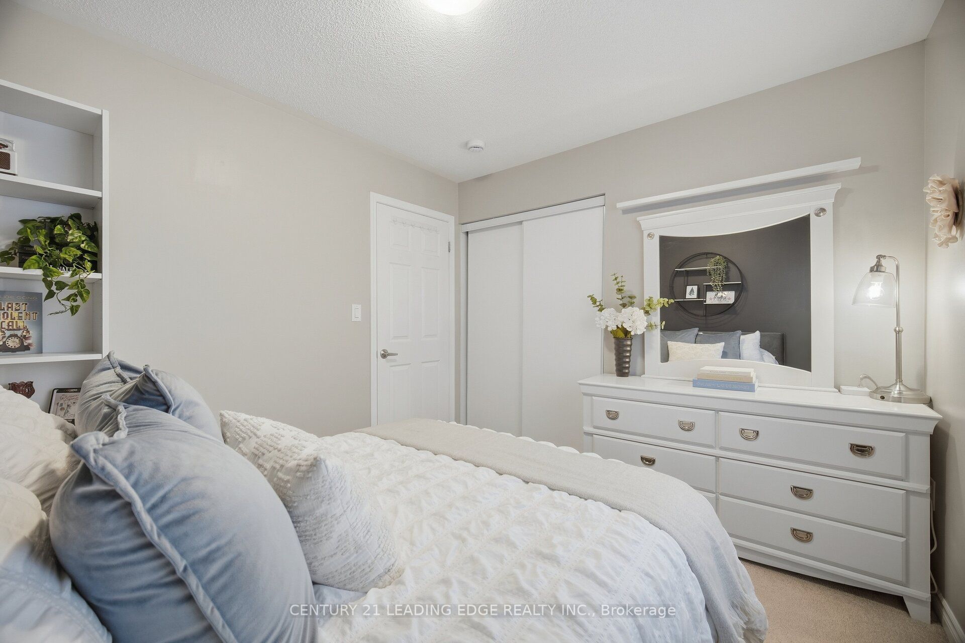545 Gibson Crescent Property Photo 23