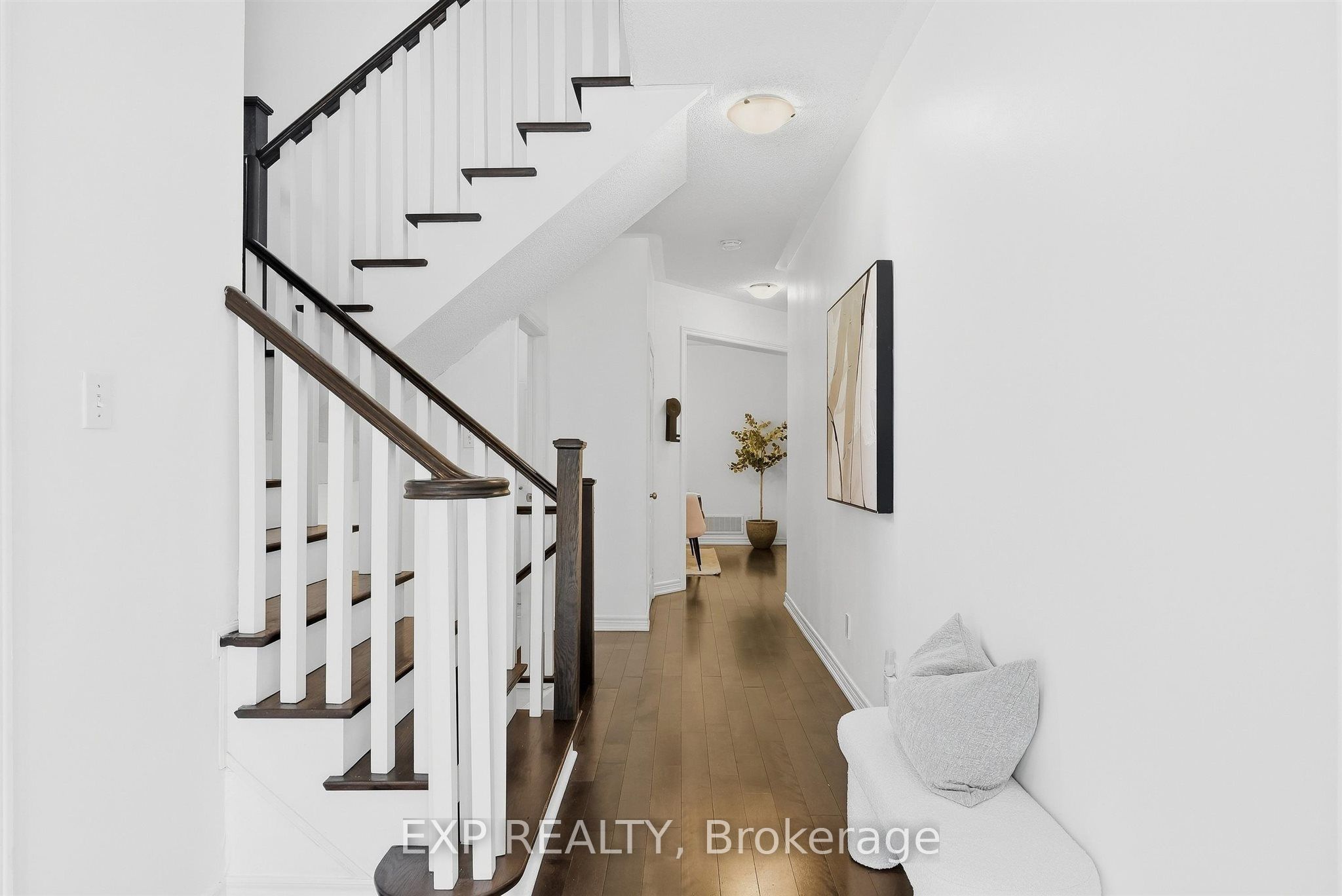 1046 Agram Drive Property Photo 6