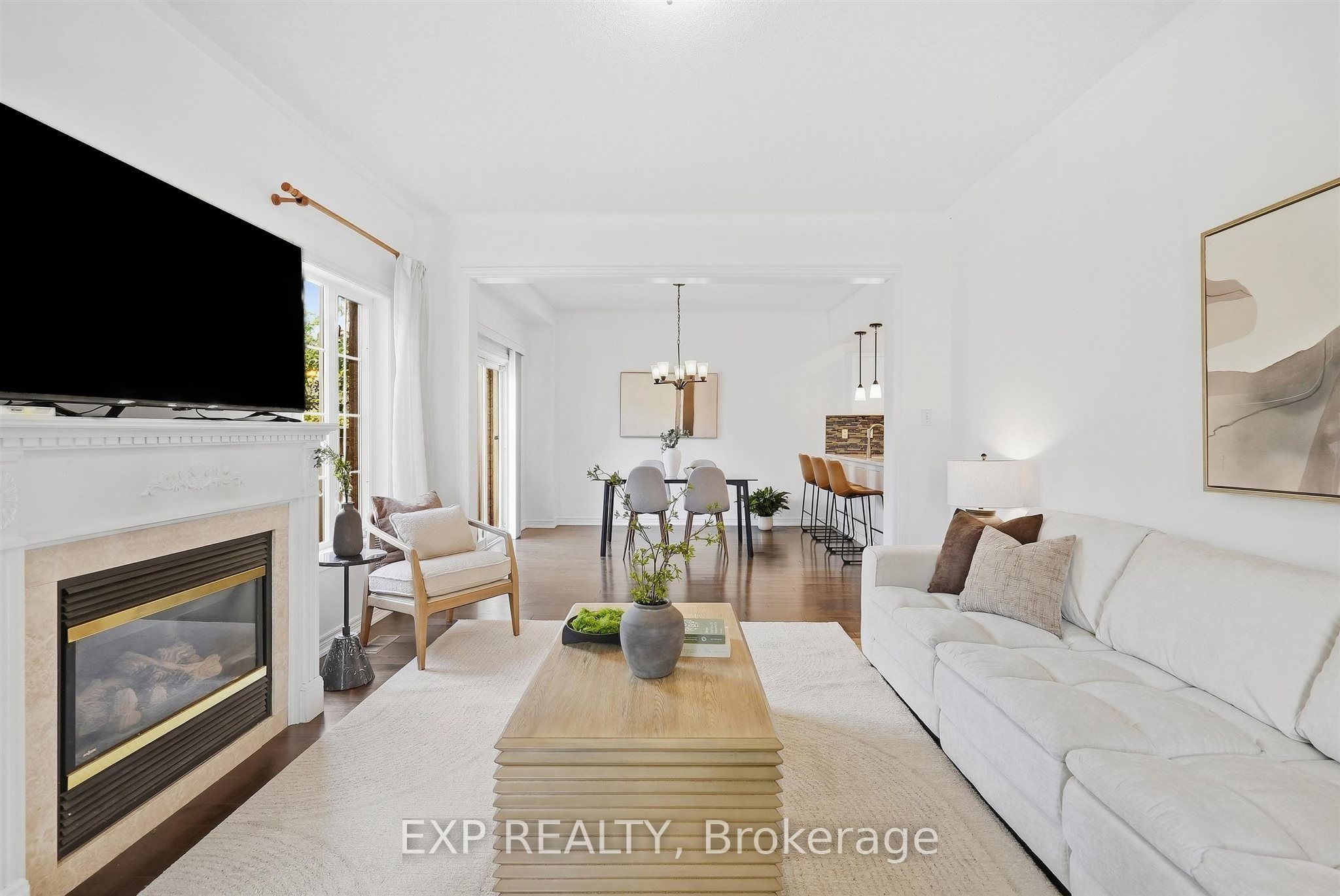 1046 Agram Drive Property Photo 9