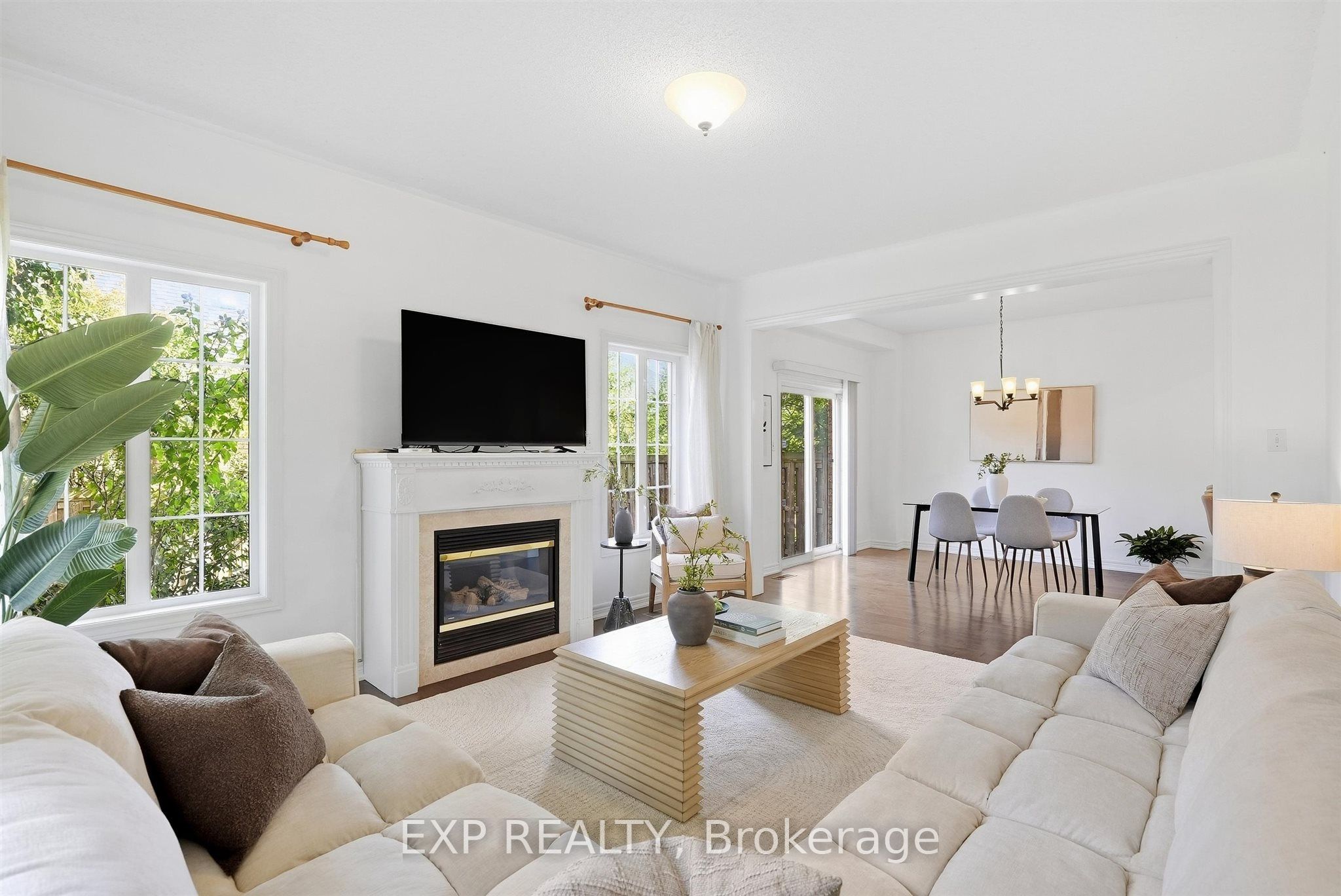 1046 Agram Drive Property Photo 10