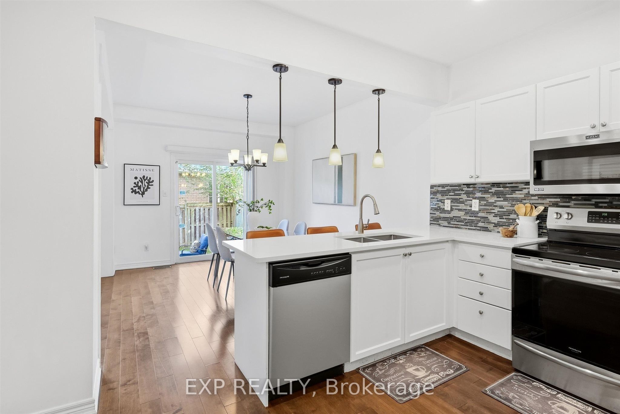 1046 Agram Drive Property Photo 12