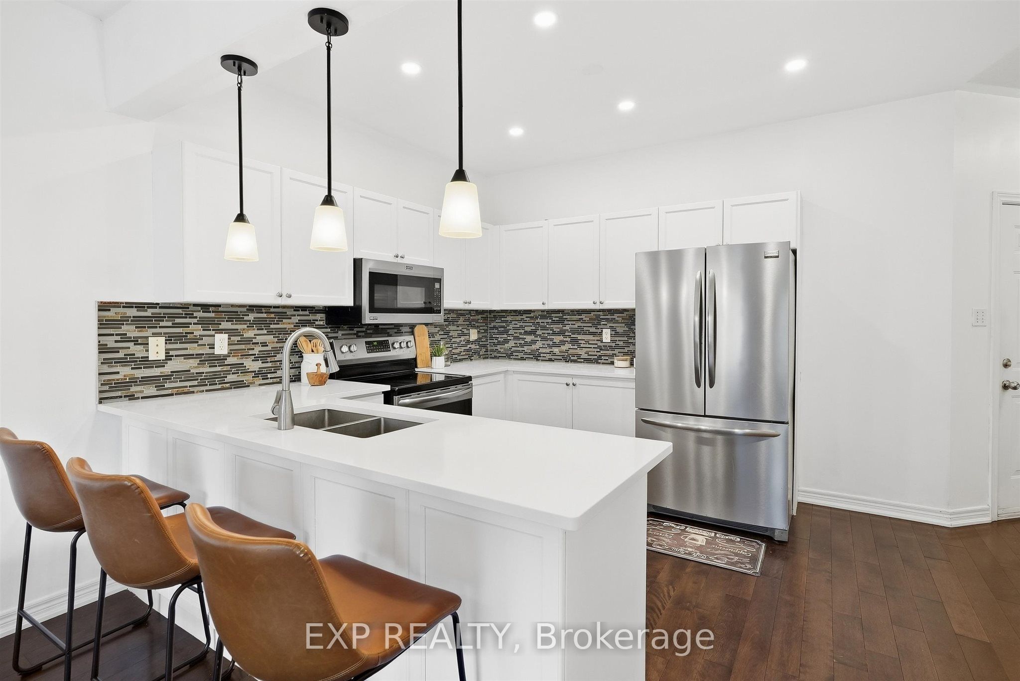 1046 Agram Drive Property Photo 15