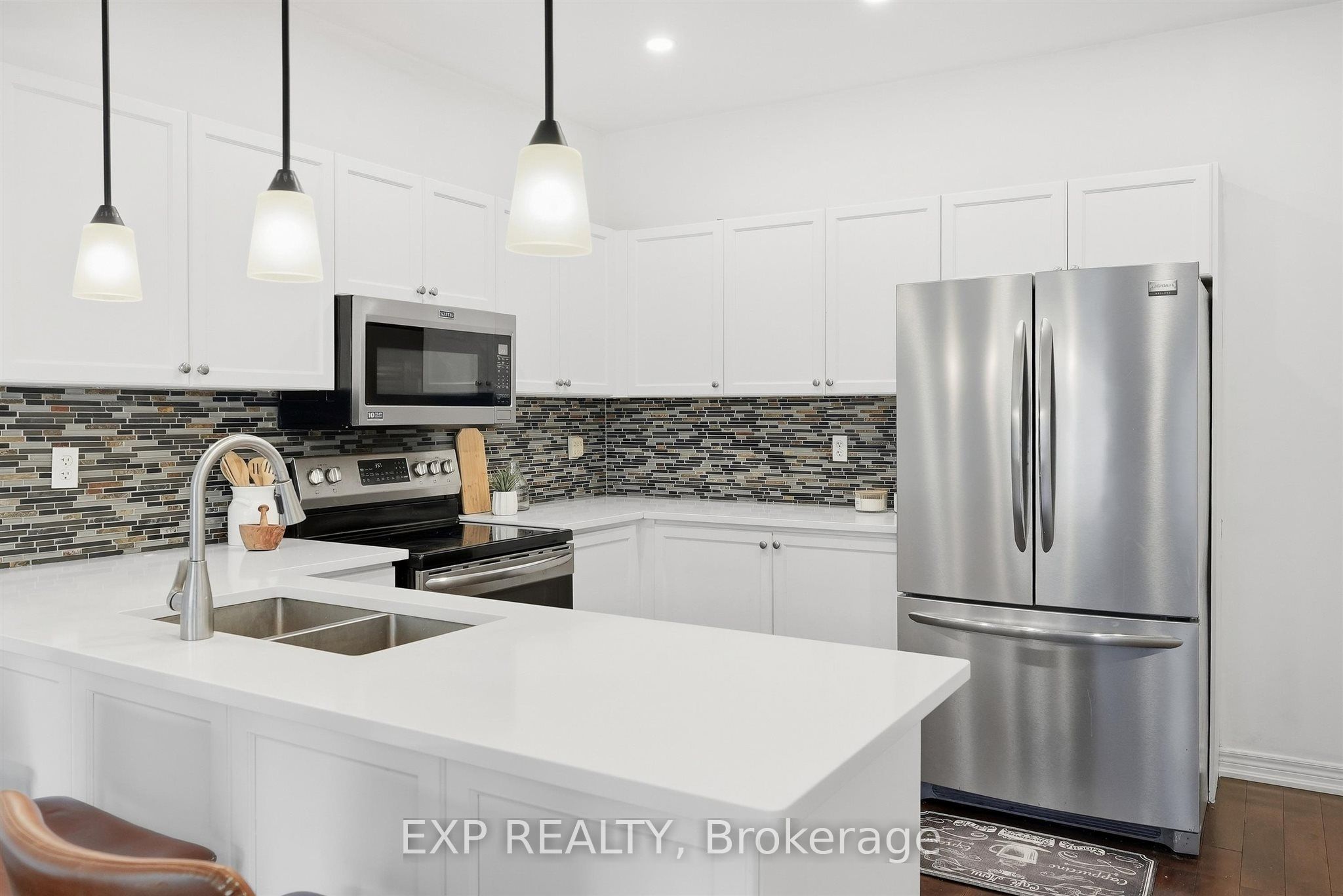 1046 Agram Drive Property Photo 16