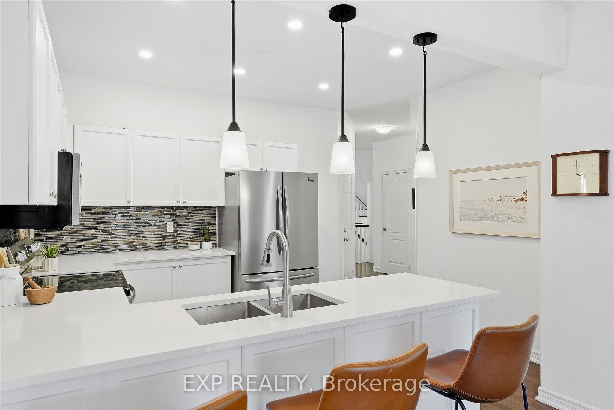 1046 Agram Drive Property Photo 19