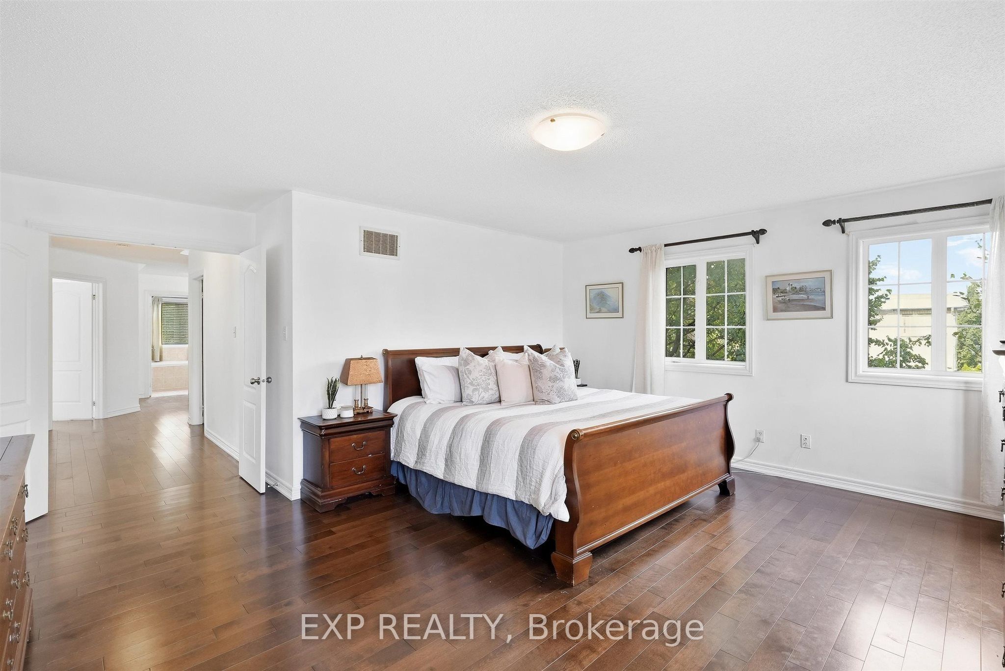 1046 Agram Drive Property Photo 28