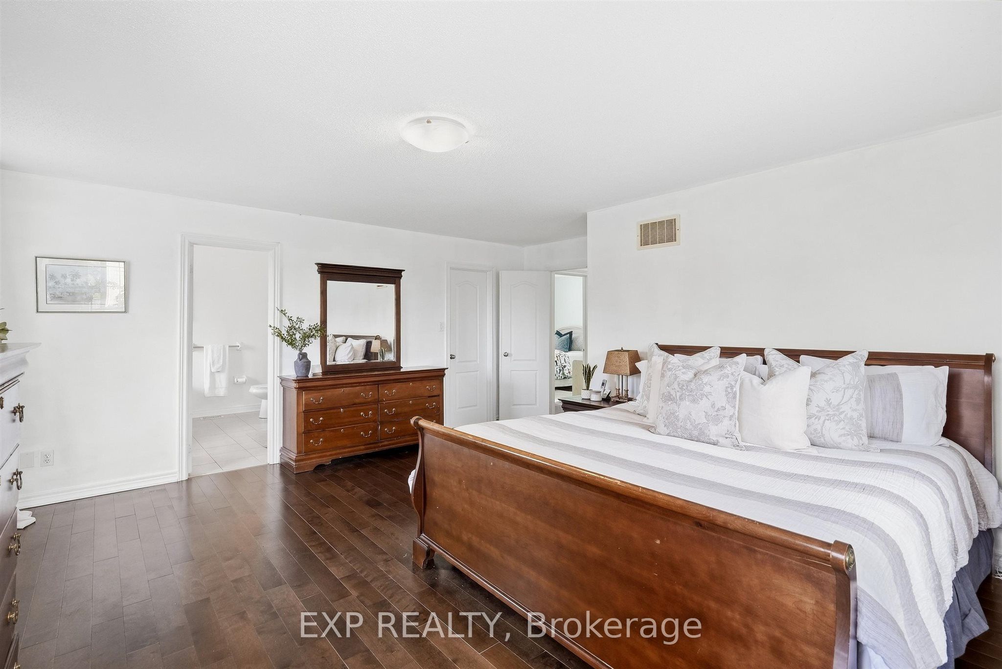 1046 Agram Drive Property Photo 29