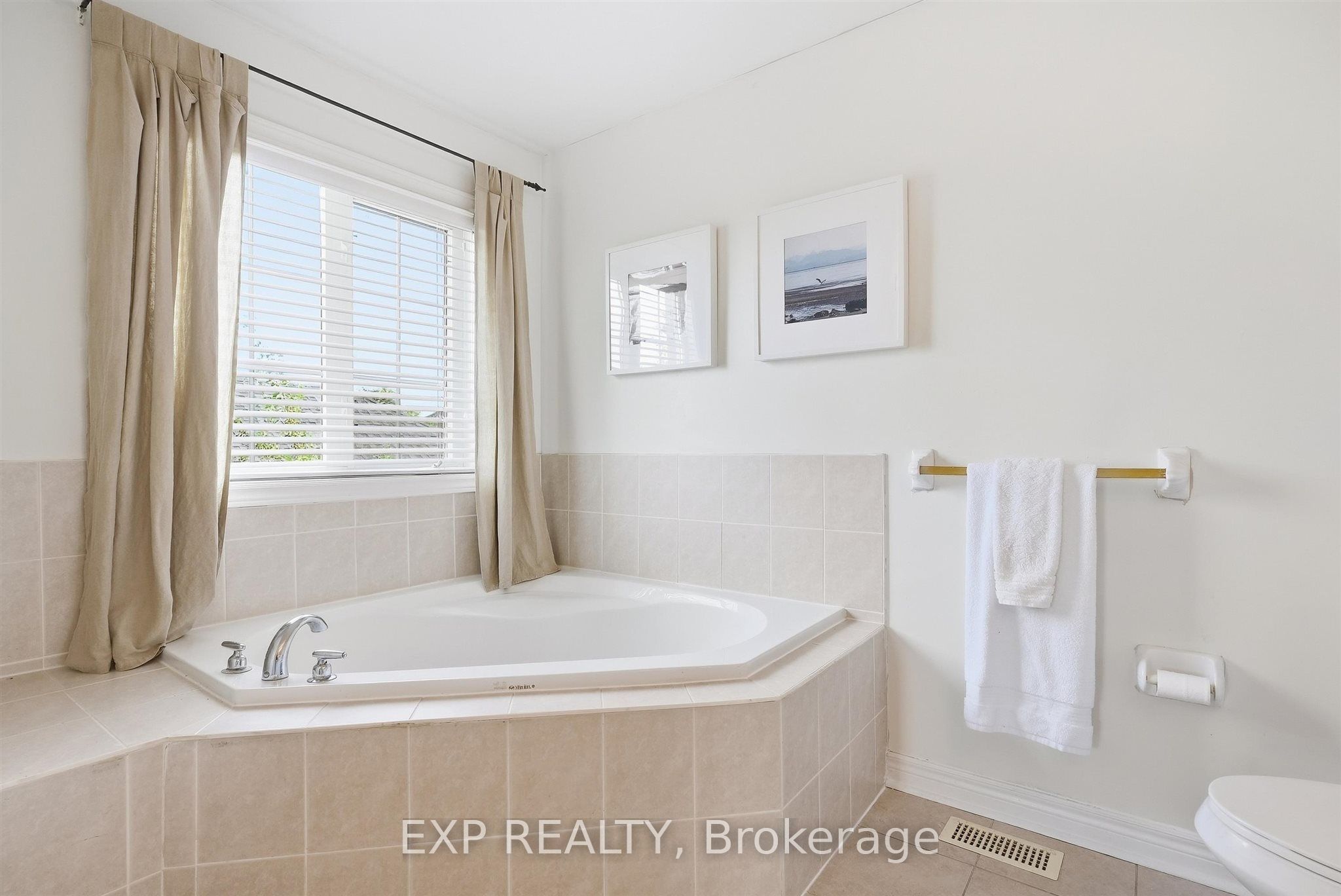 1046 Agram Drive Property Photo 33