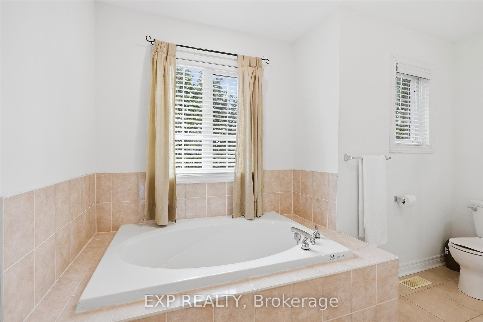 1046 Agram Drive Property Photo 40