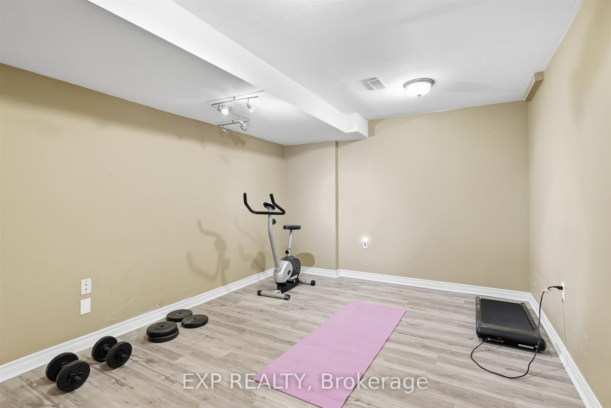 1046 Agram Drive Property Photo 45