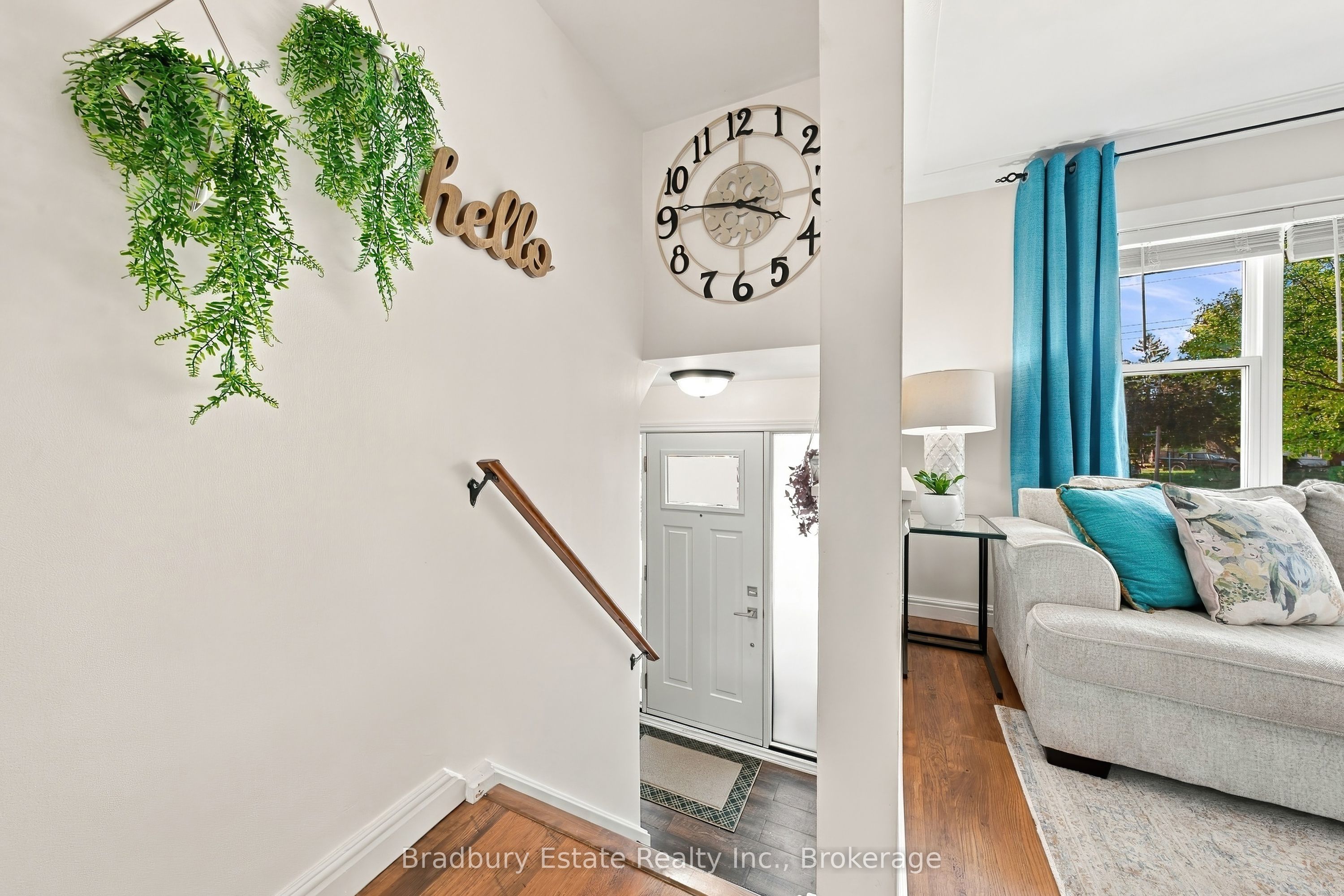 2301 Barclay Road Property Photo 4