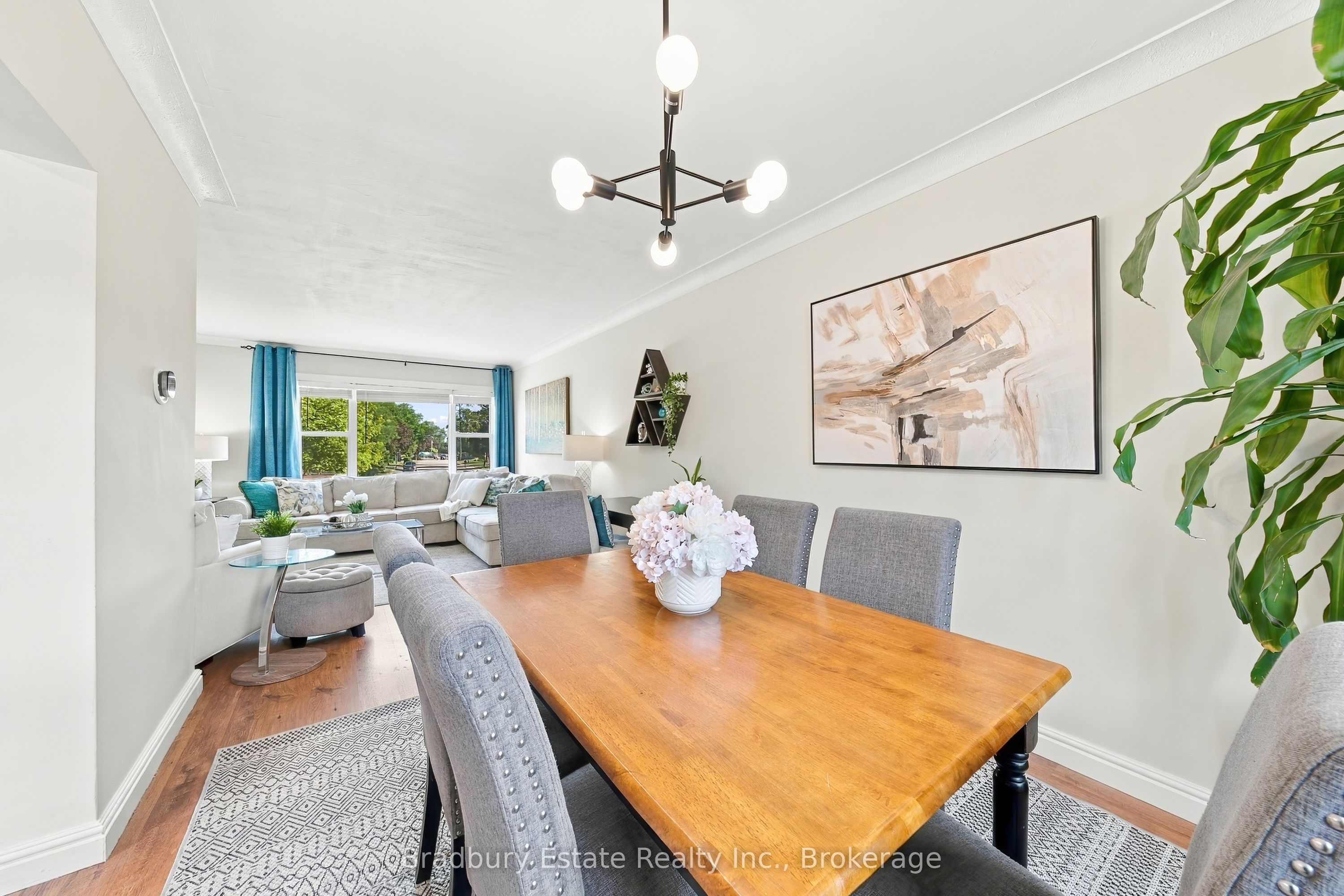 2301 Barclay Road Property Photo 9