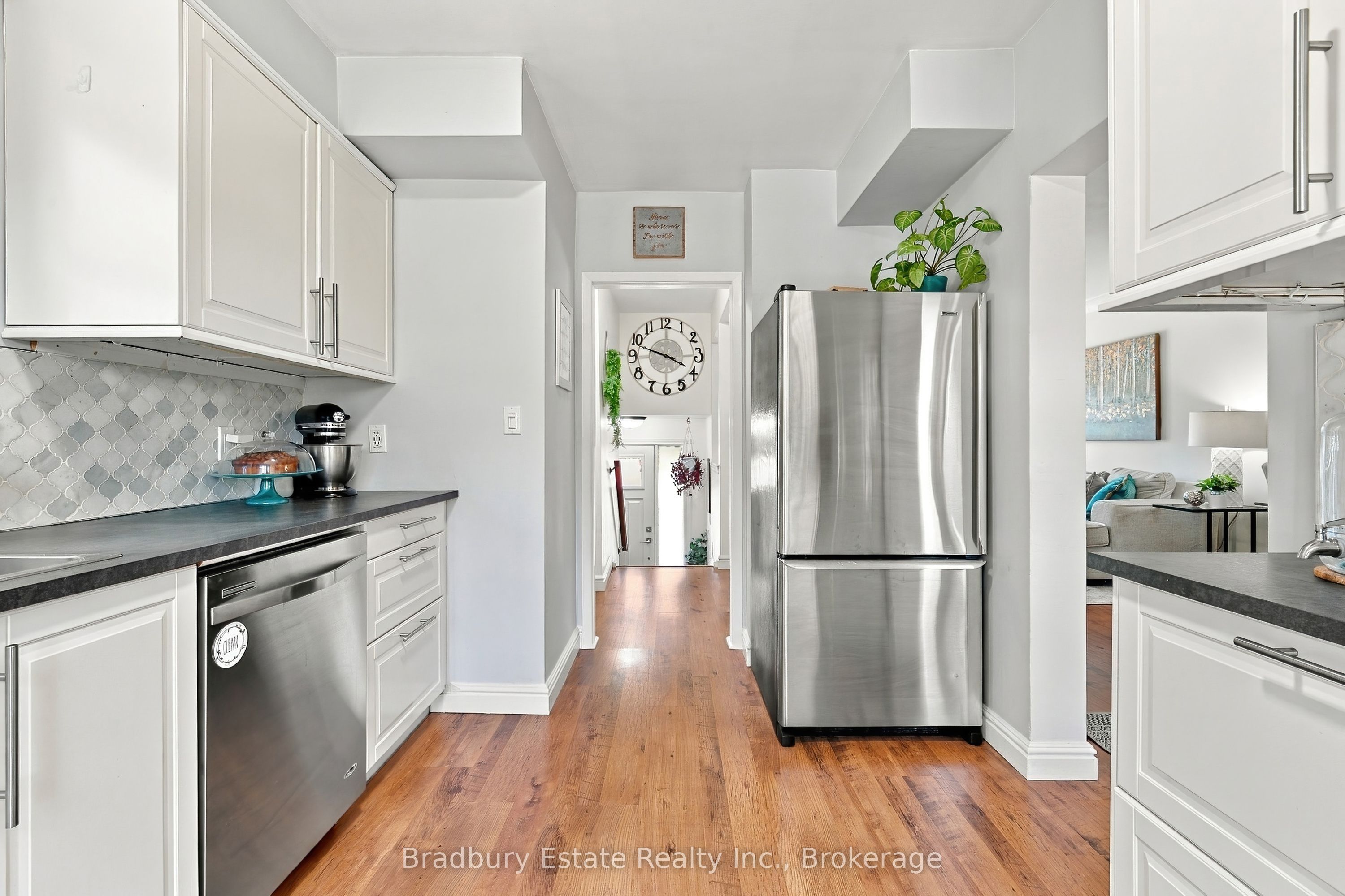2301 Barclay Road Property Photo 14