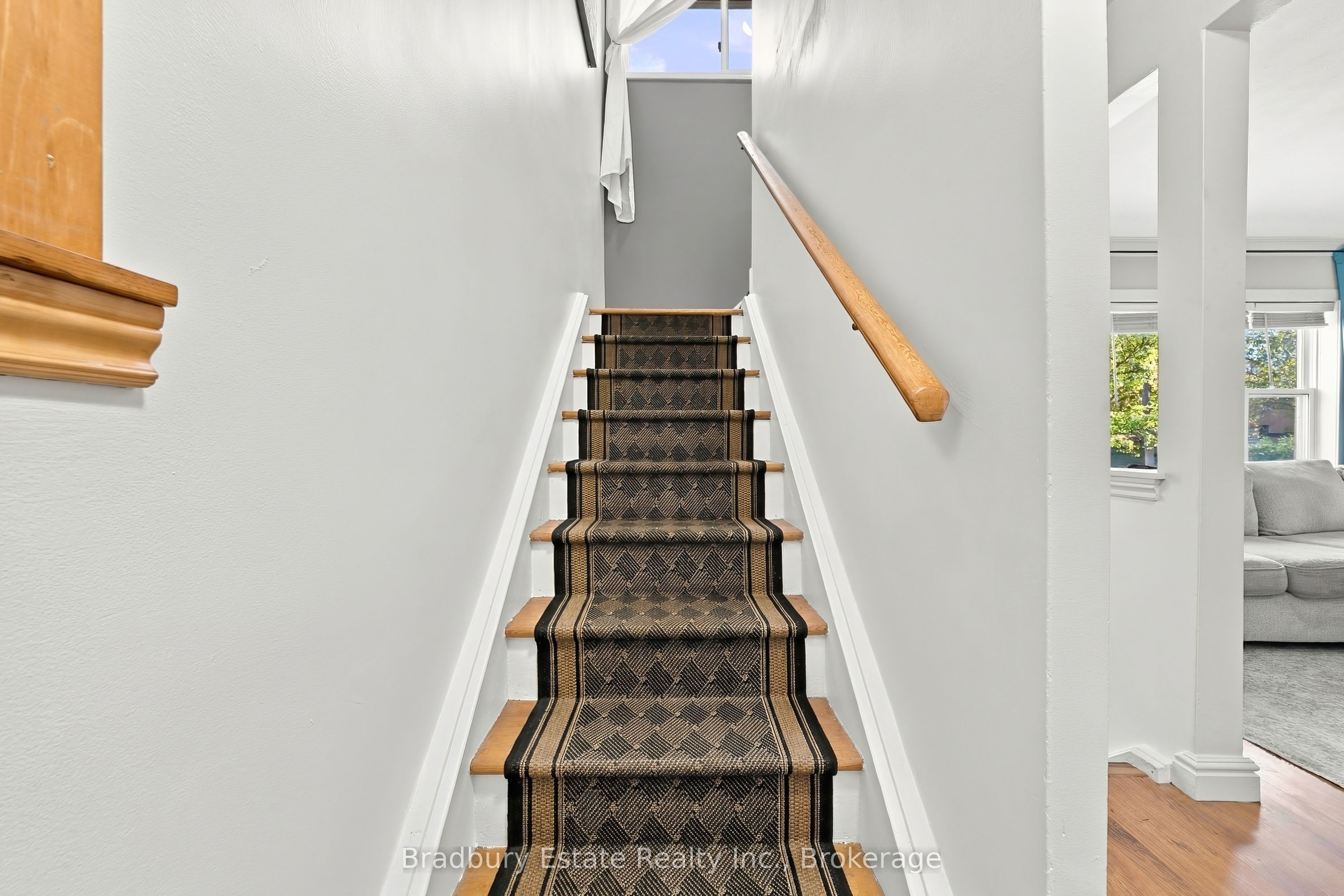 2301 Barclay Road Property Photo 16