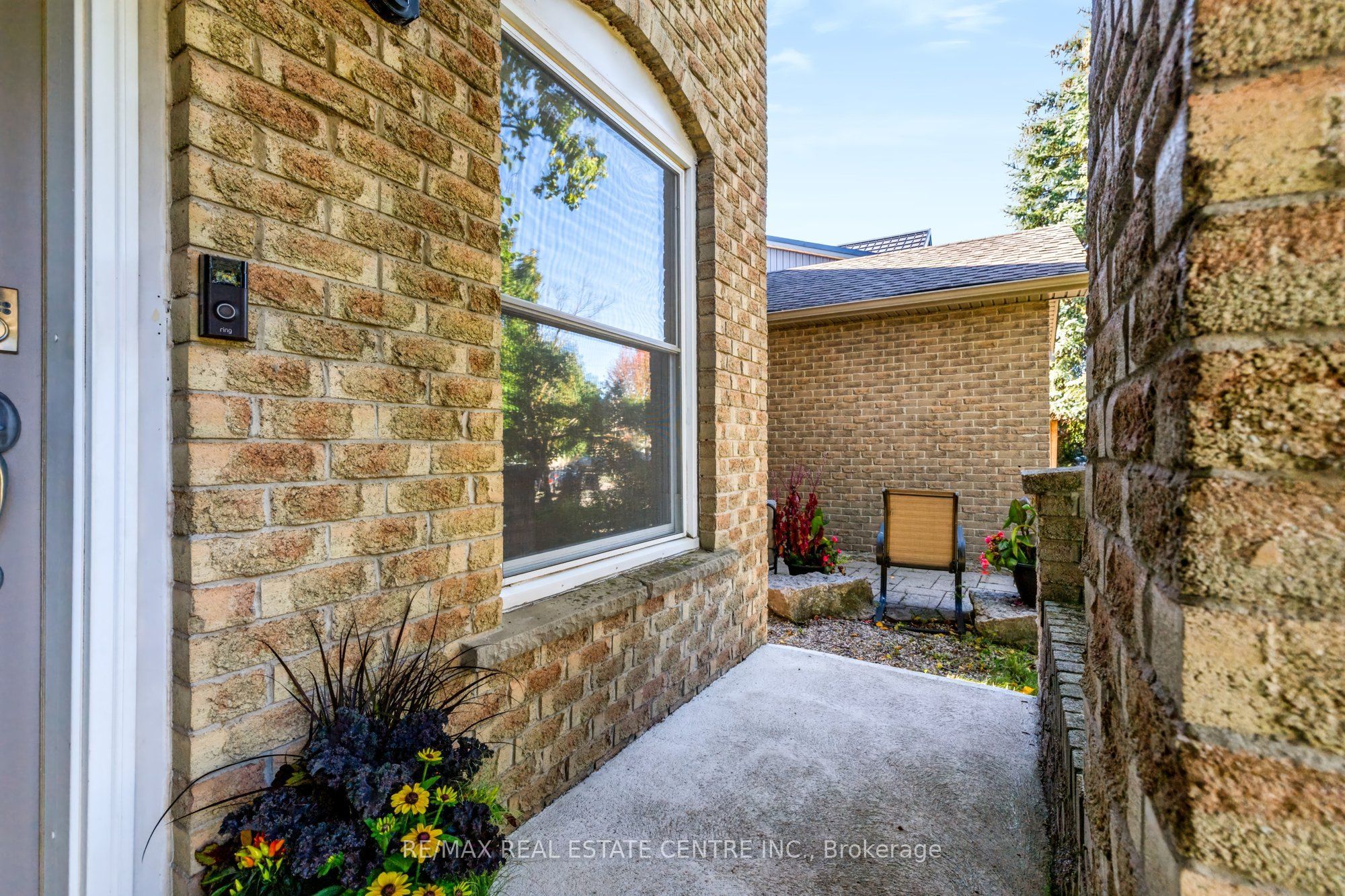 220 Harvest Drive Property Photo 4
