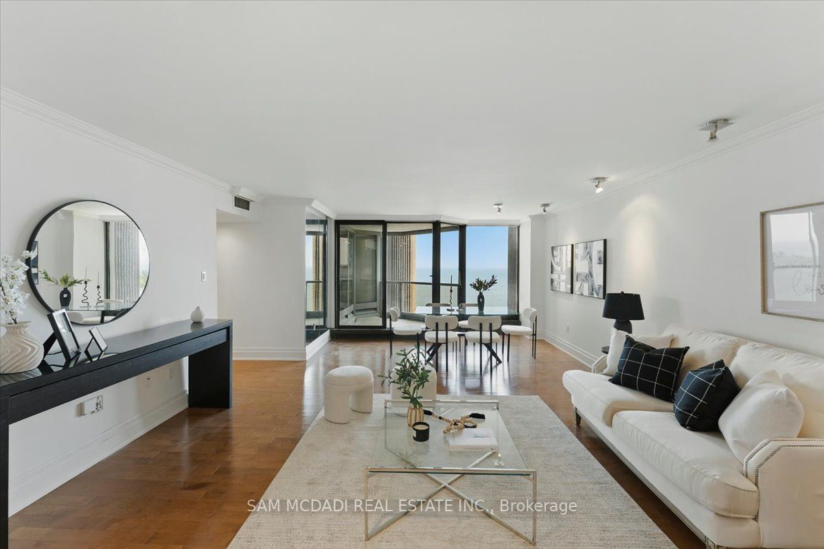 2045 Lake Shore Boulevard W 1605 Property Photo 24