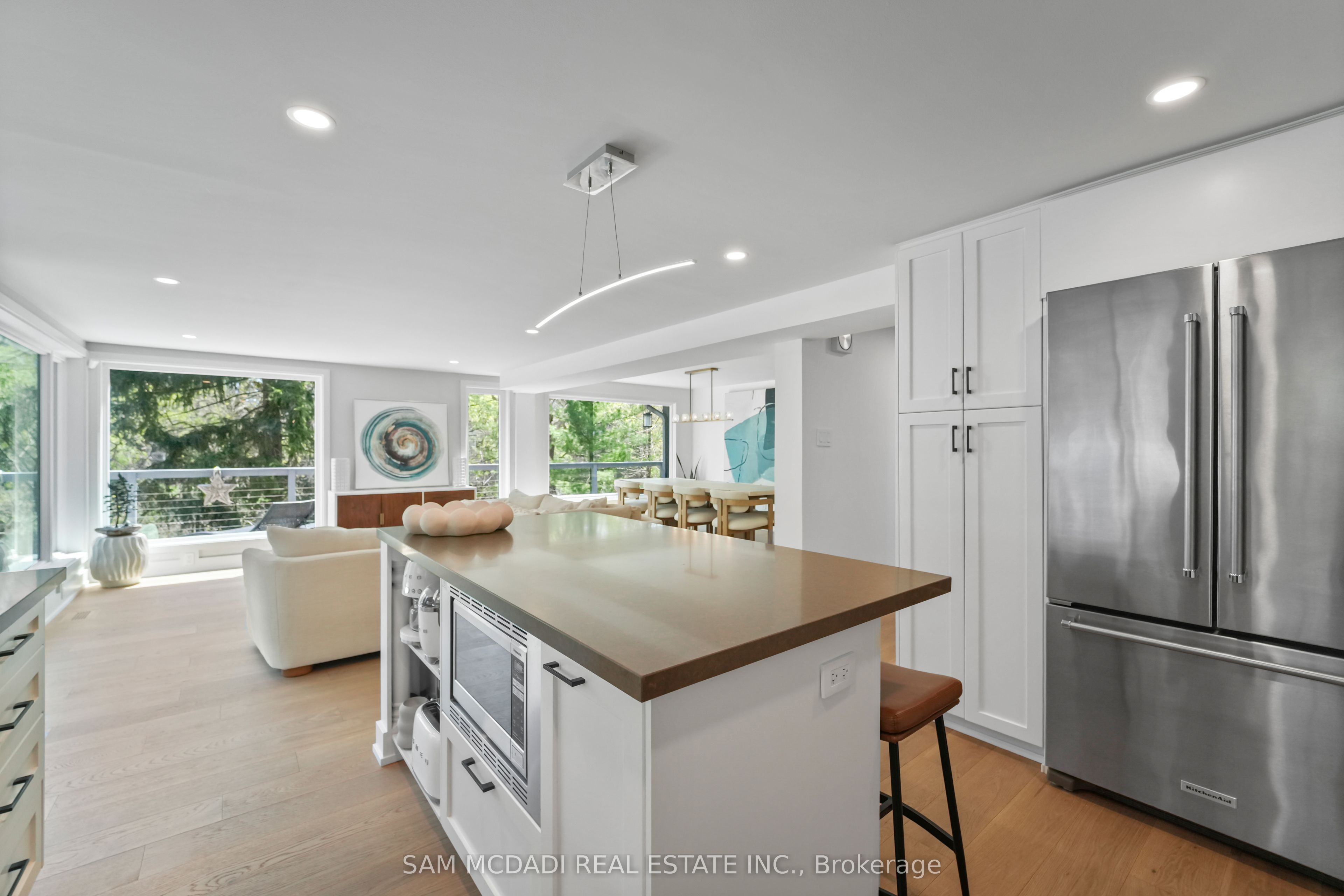 1273 Queen Victoria Avenue Property Photo 16