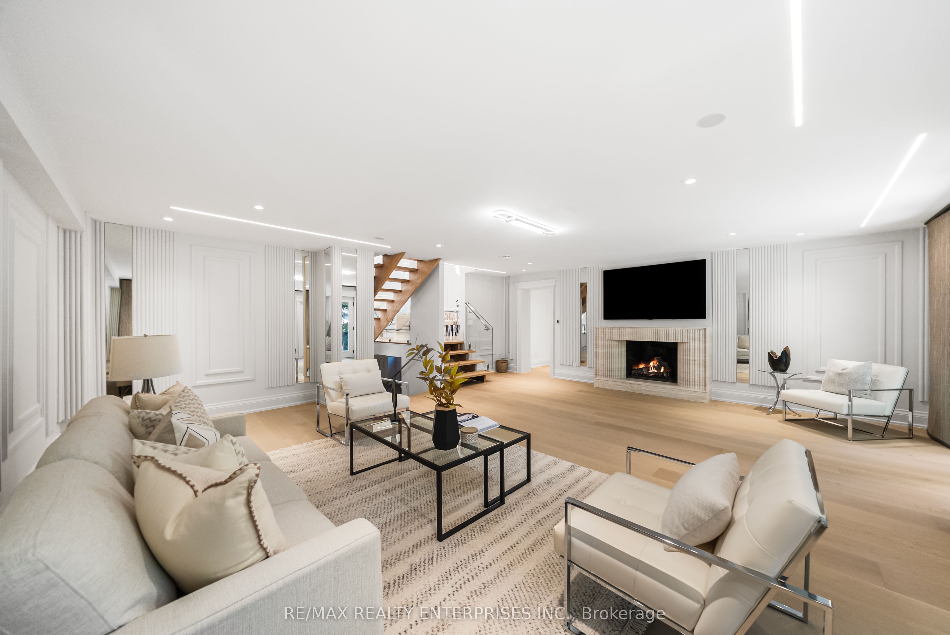 3168 Lakeshore Road W Property Photo 21