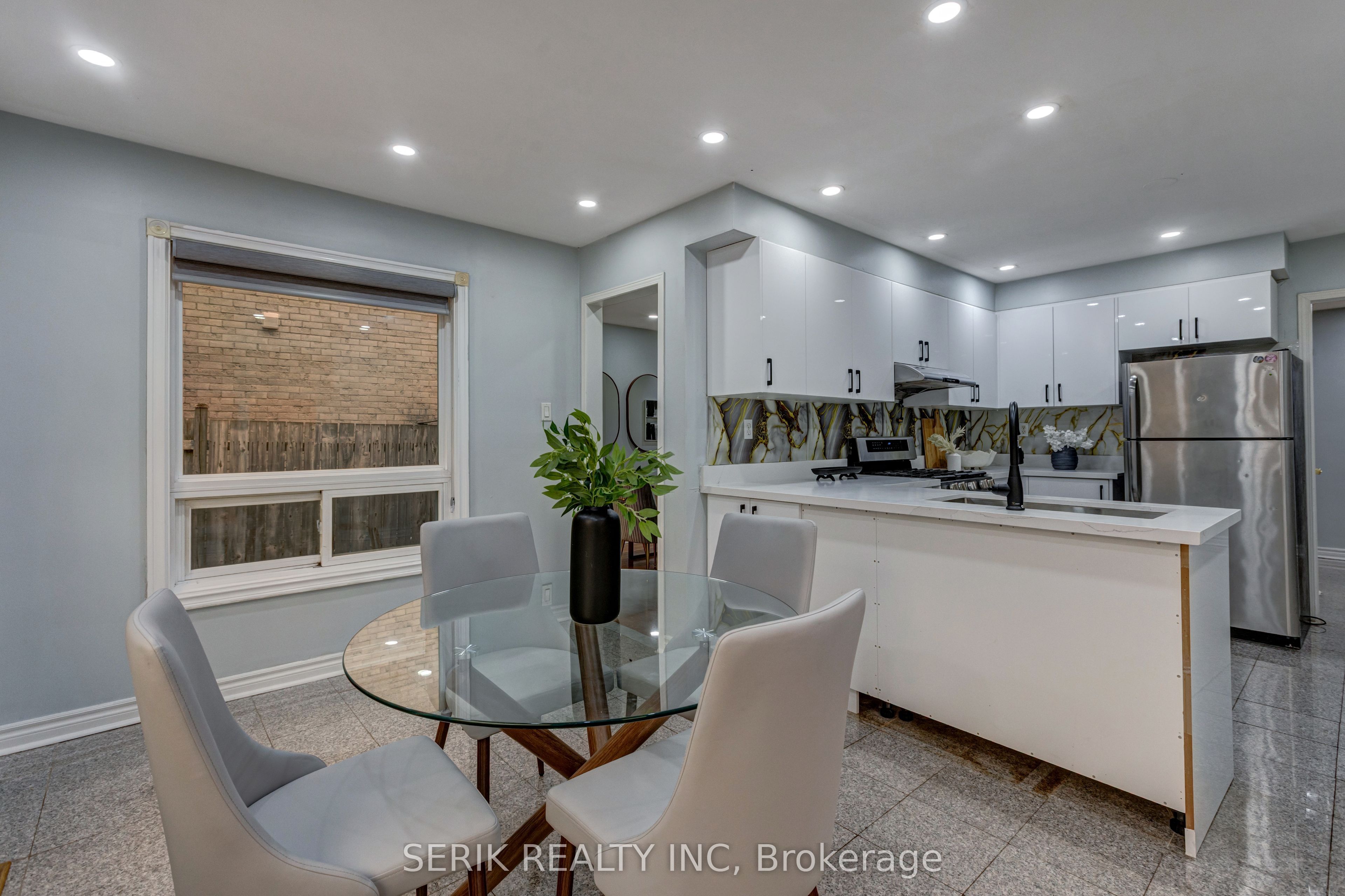 110 Havelock Drive Property Photo 8
