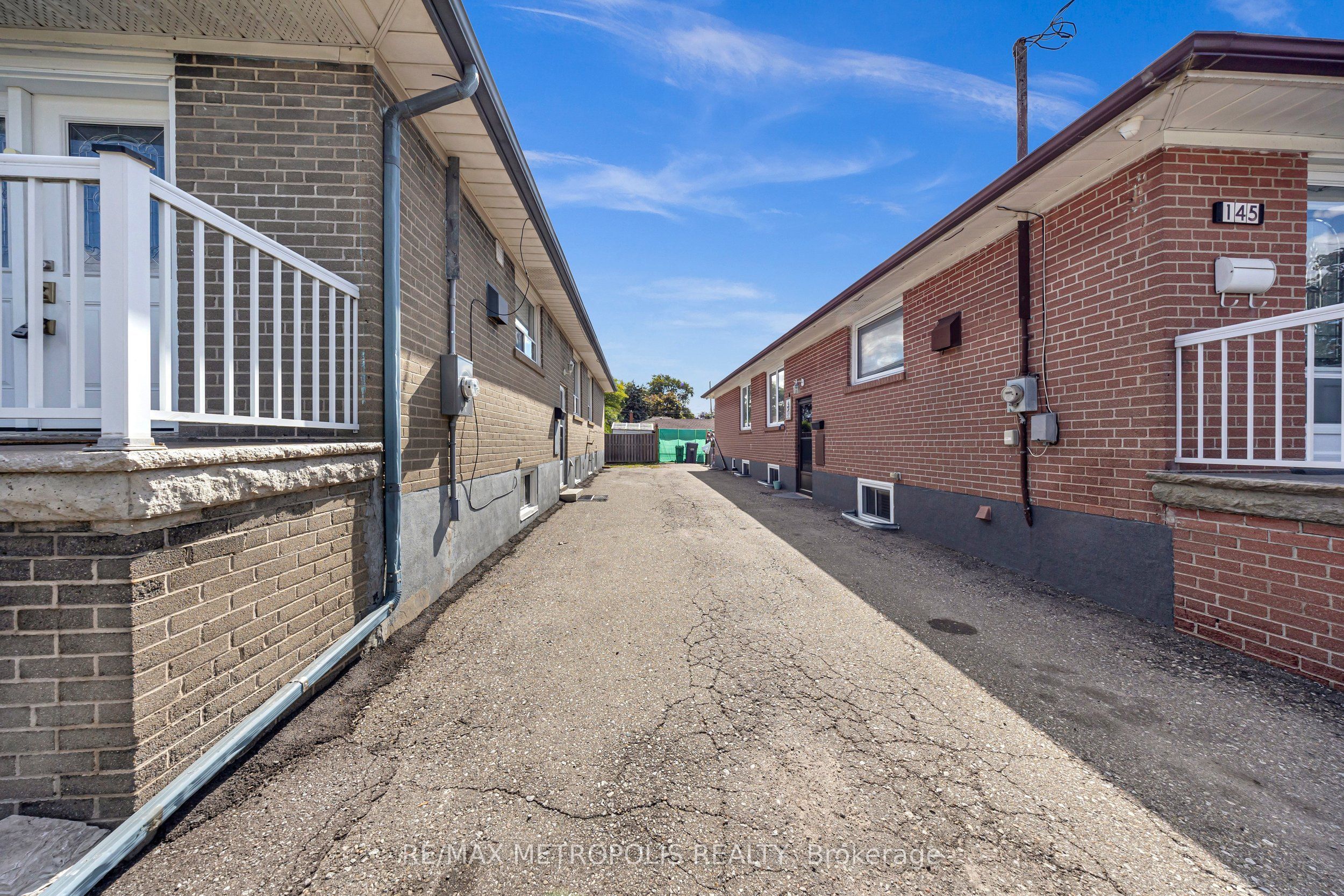 147 Vodden Street E Main Property Photo 3