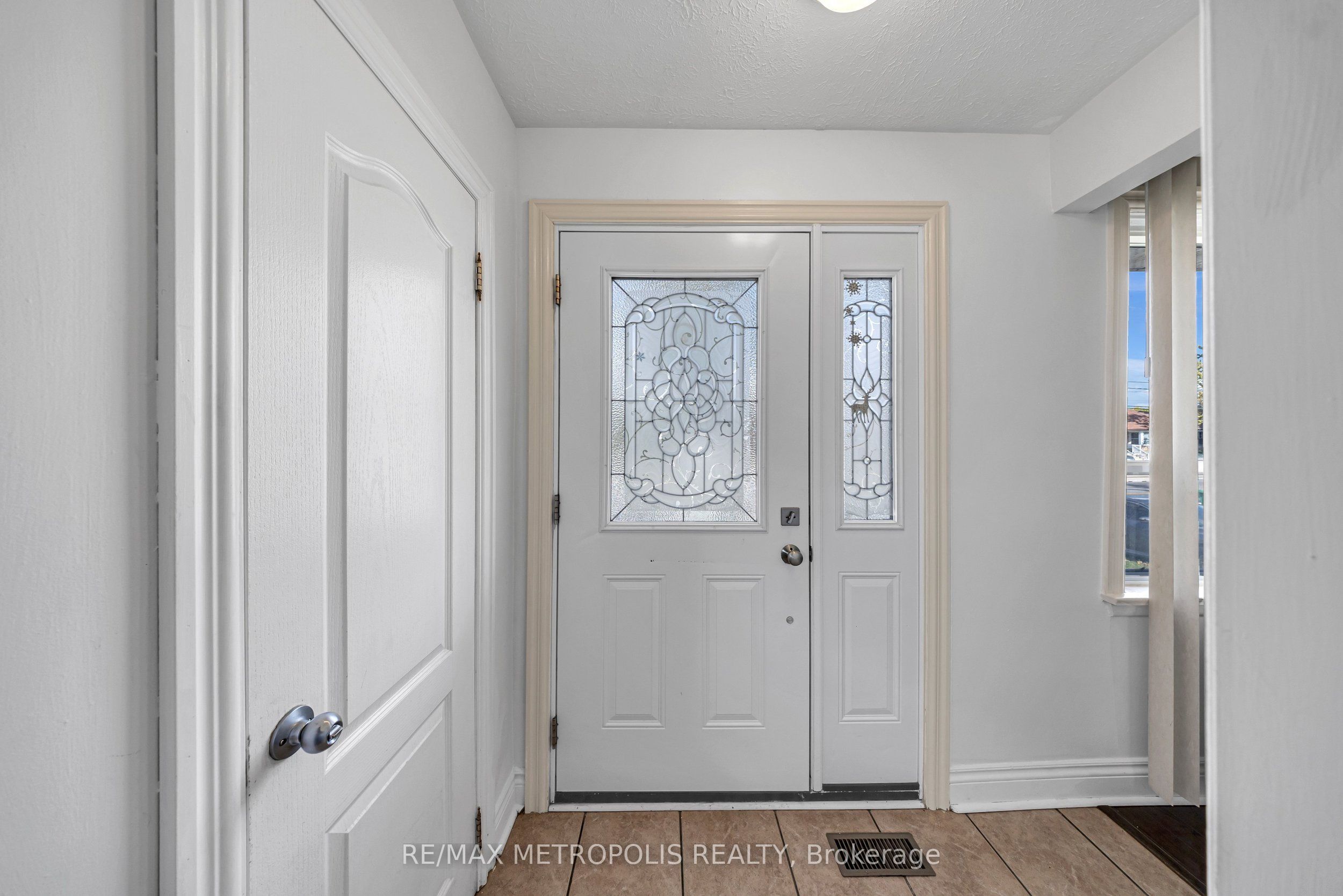 147 Vodden Street E Main Property Photo 5