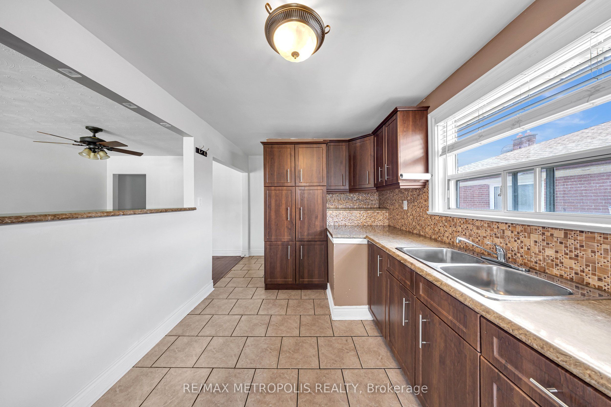 147 Vodden Street E Main Property Photo 7