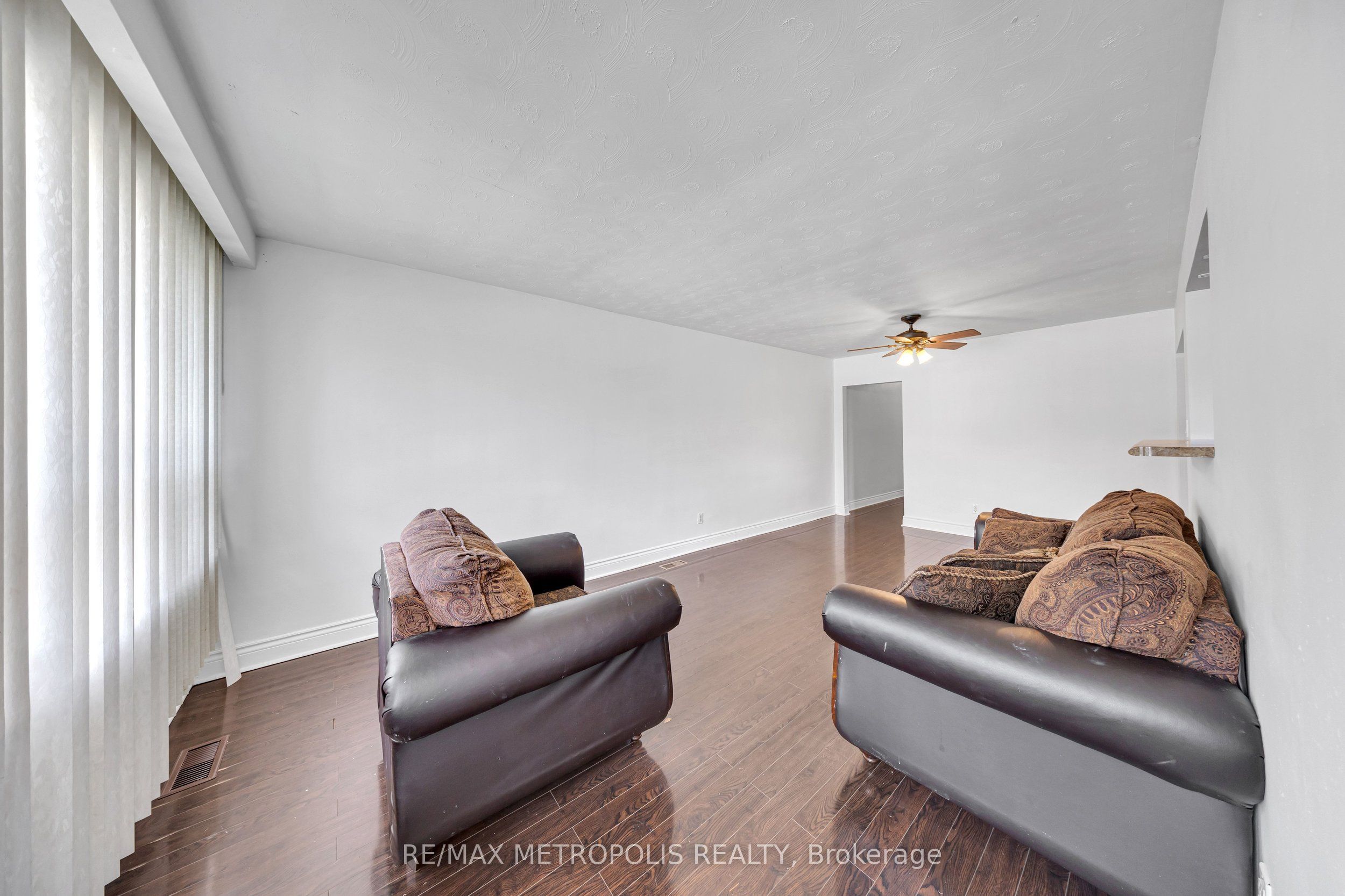 147 Vodden Street E Main Property Photo 8