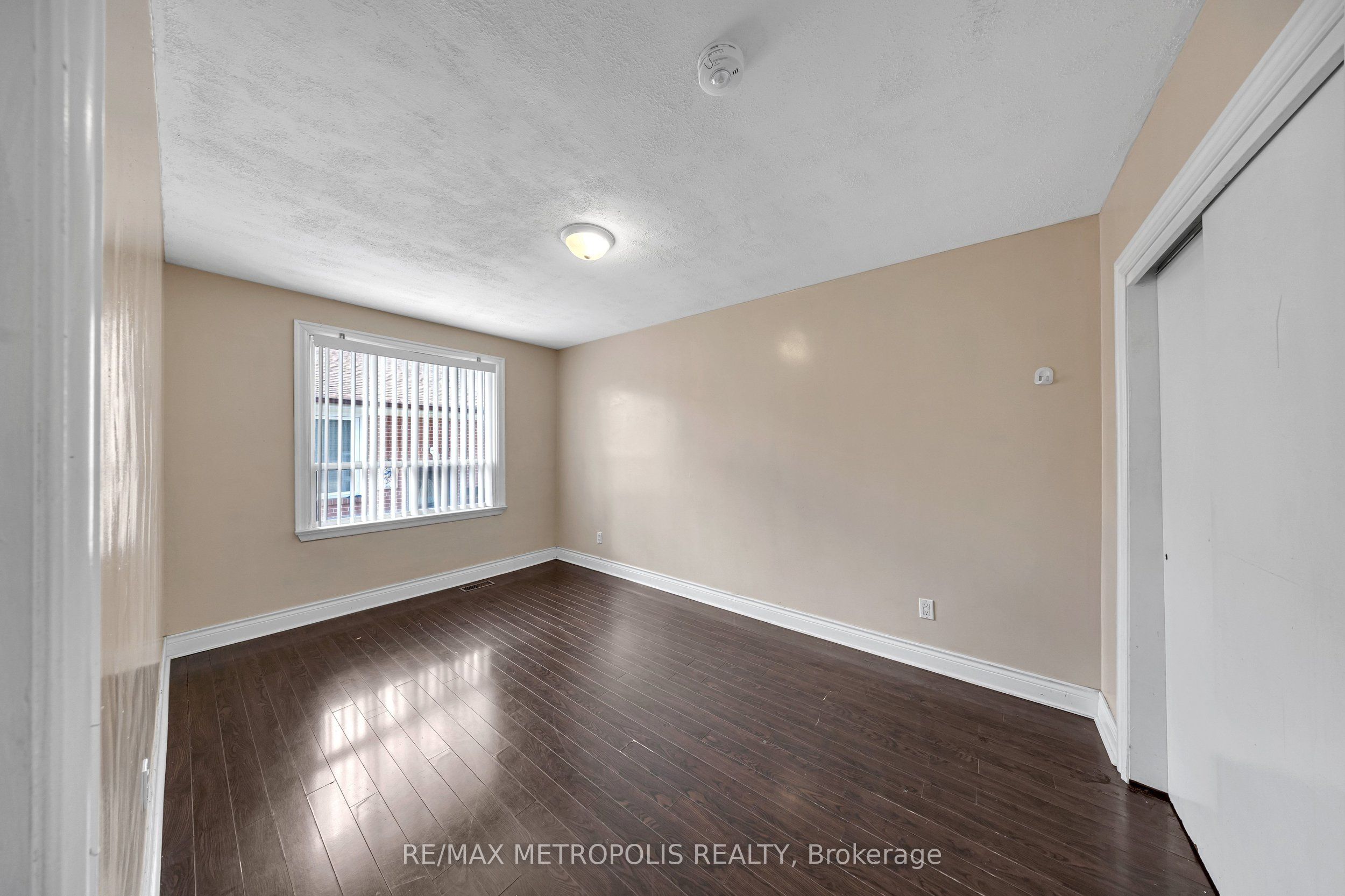 147 Vodden Street E Main Property Photo 11