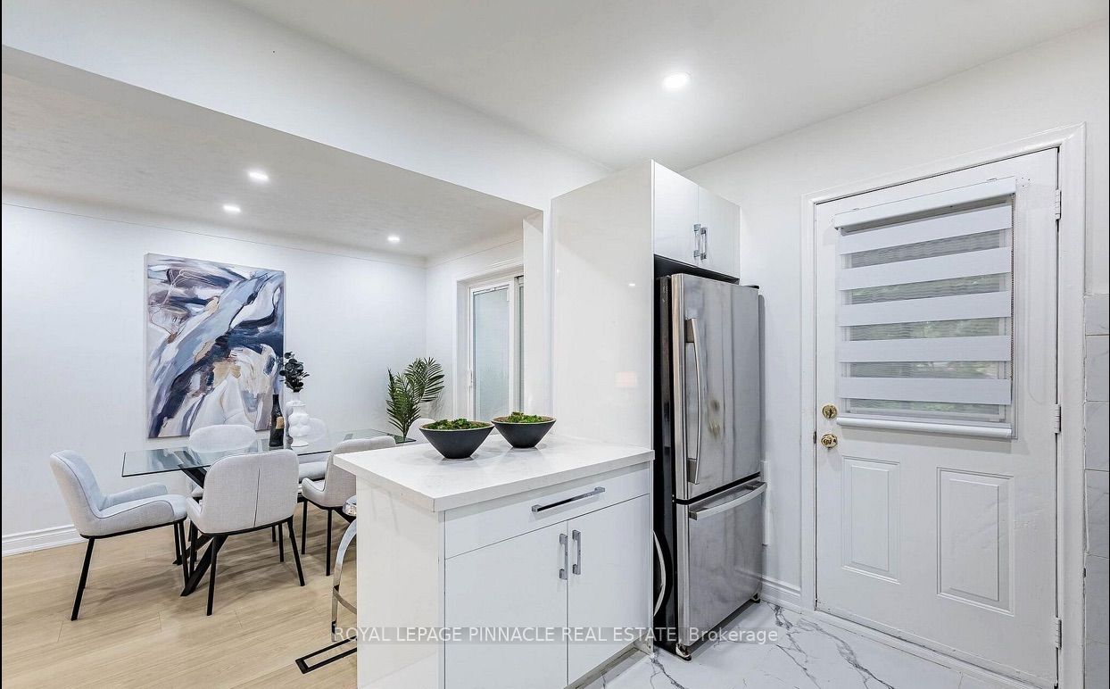 612 Appleby Line Property Photo 17