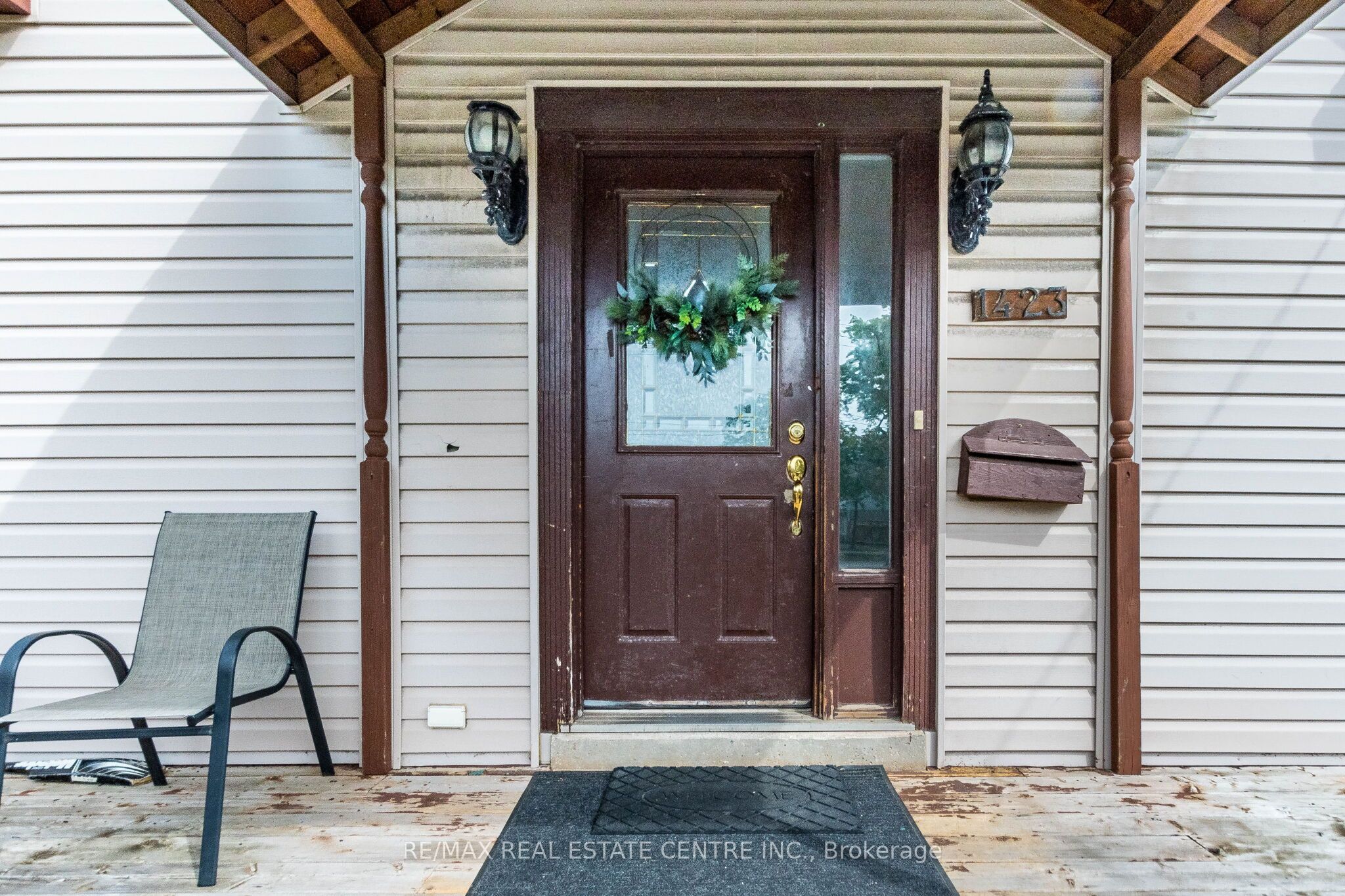 1423 Sixth Line Property Photo 3