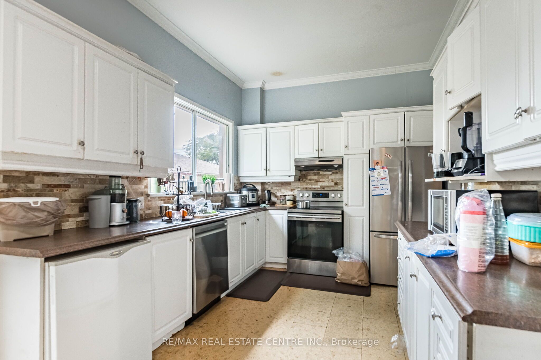 1423 Sixth Line Property Photo 10
