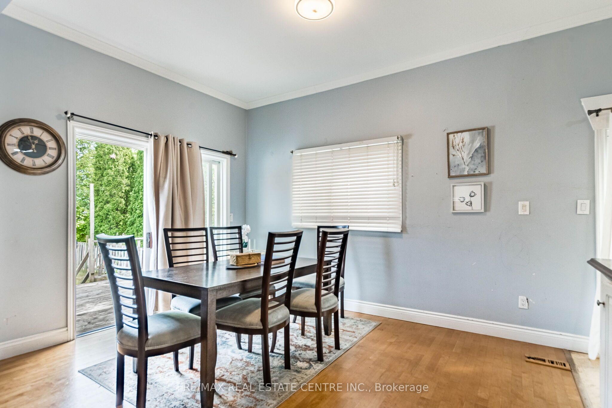 1423 Sixth Line Property Photo 14